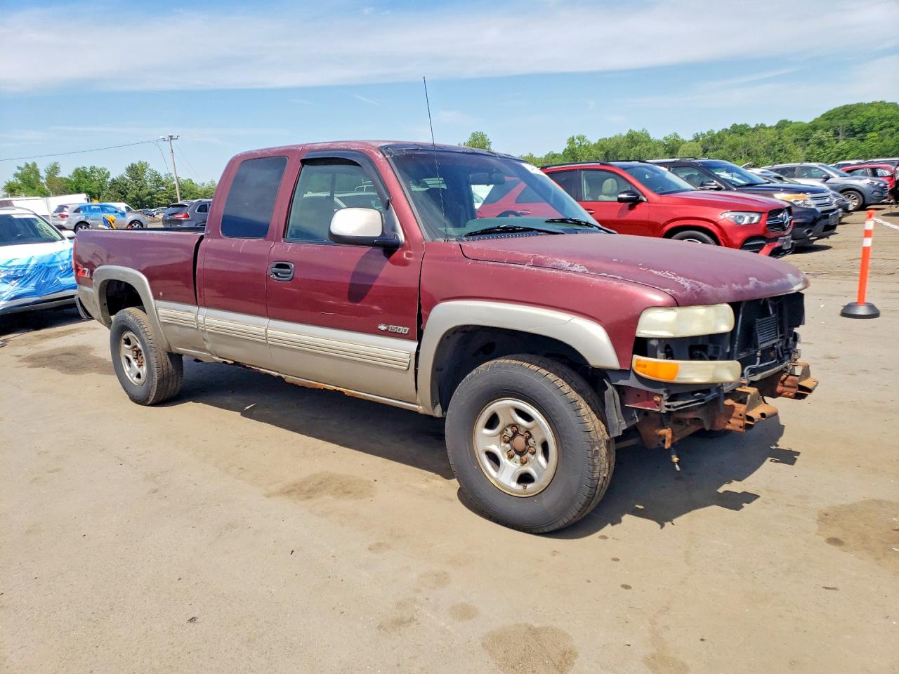 2000 Chevrolet Silverado K1500 Burgundy vin: 2GCEK19TXY1145615