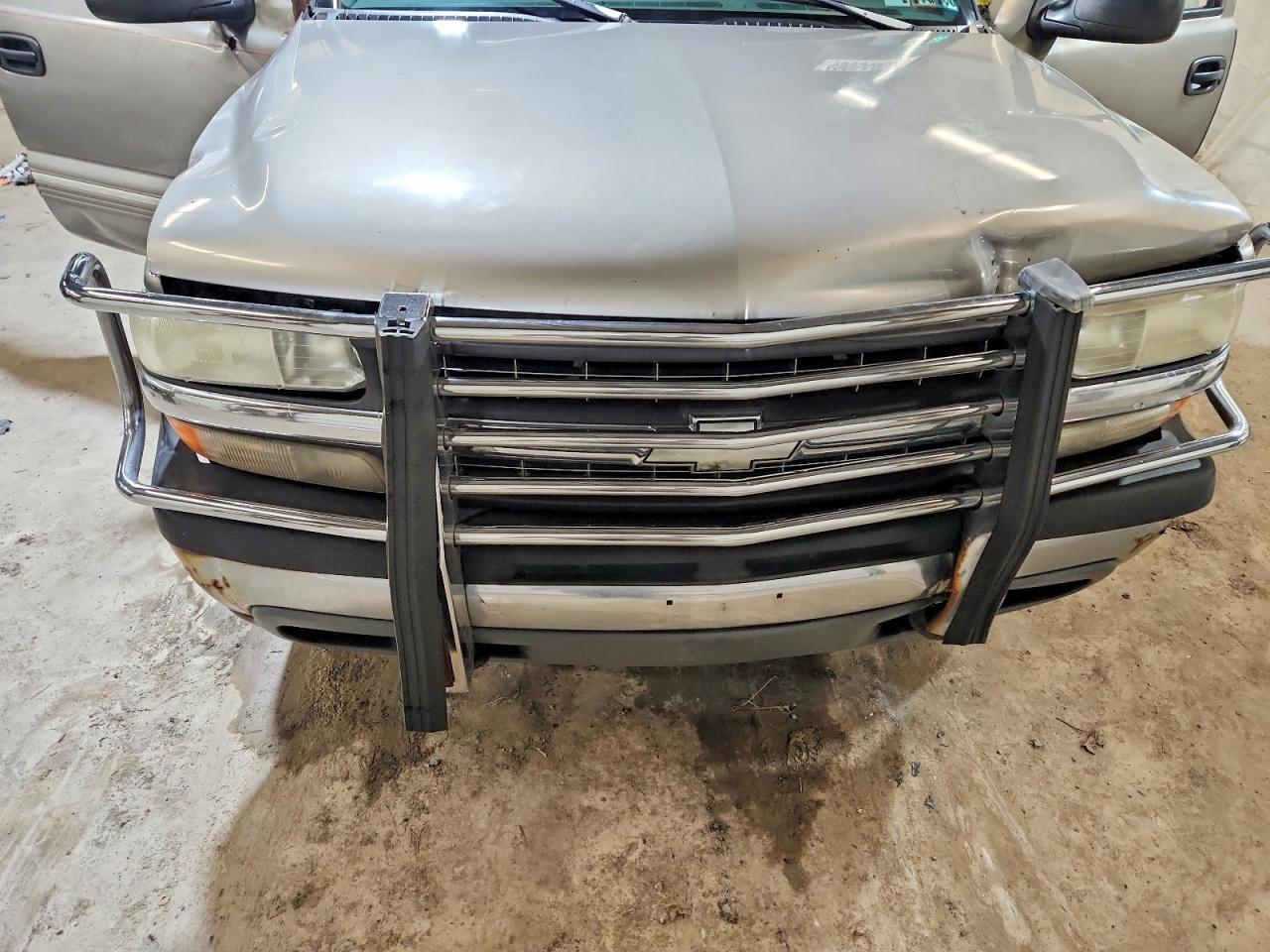 2000 Chevrolet Silverado K1500 Beige vin: 2GCEK19TXY1178209