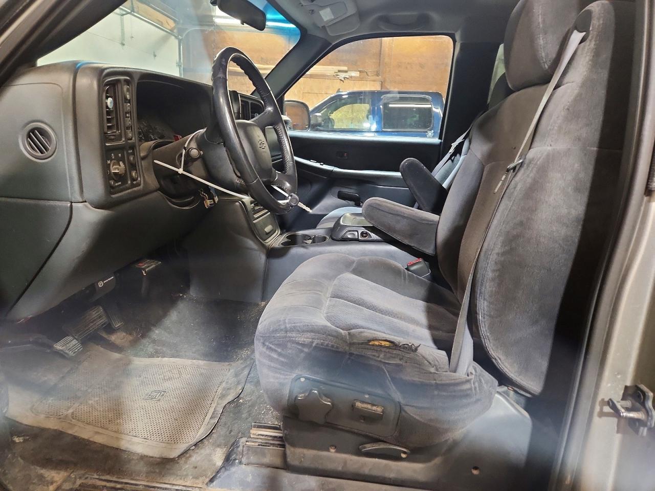 2000 Chevrolet Silverado K1500 Beige vin: 2GCEK19TXY1178209