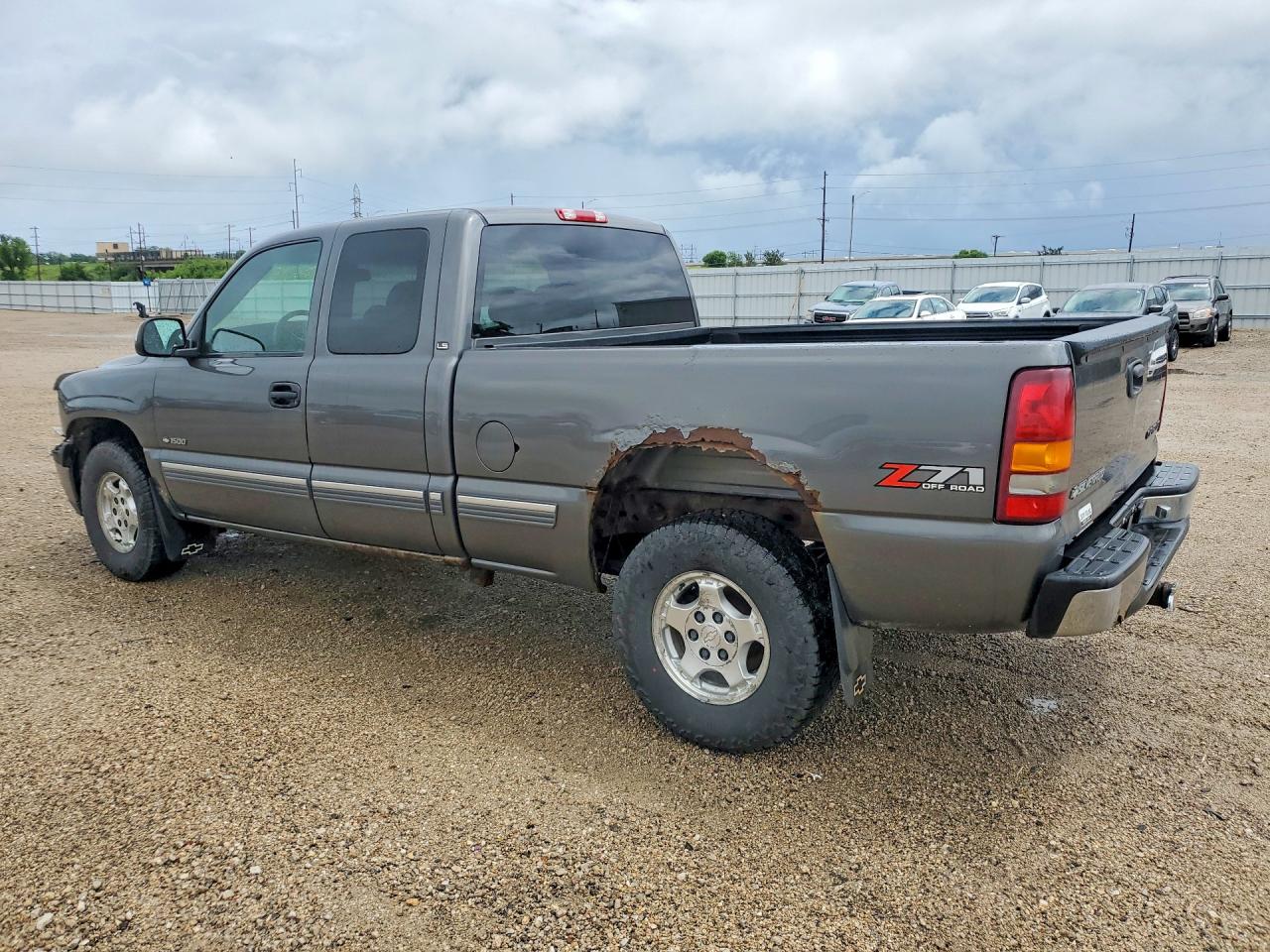 2000 Chevrolet Silverado K1500 Charcoal vin: 2GCEK19TXY1320557