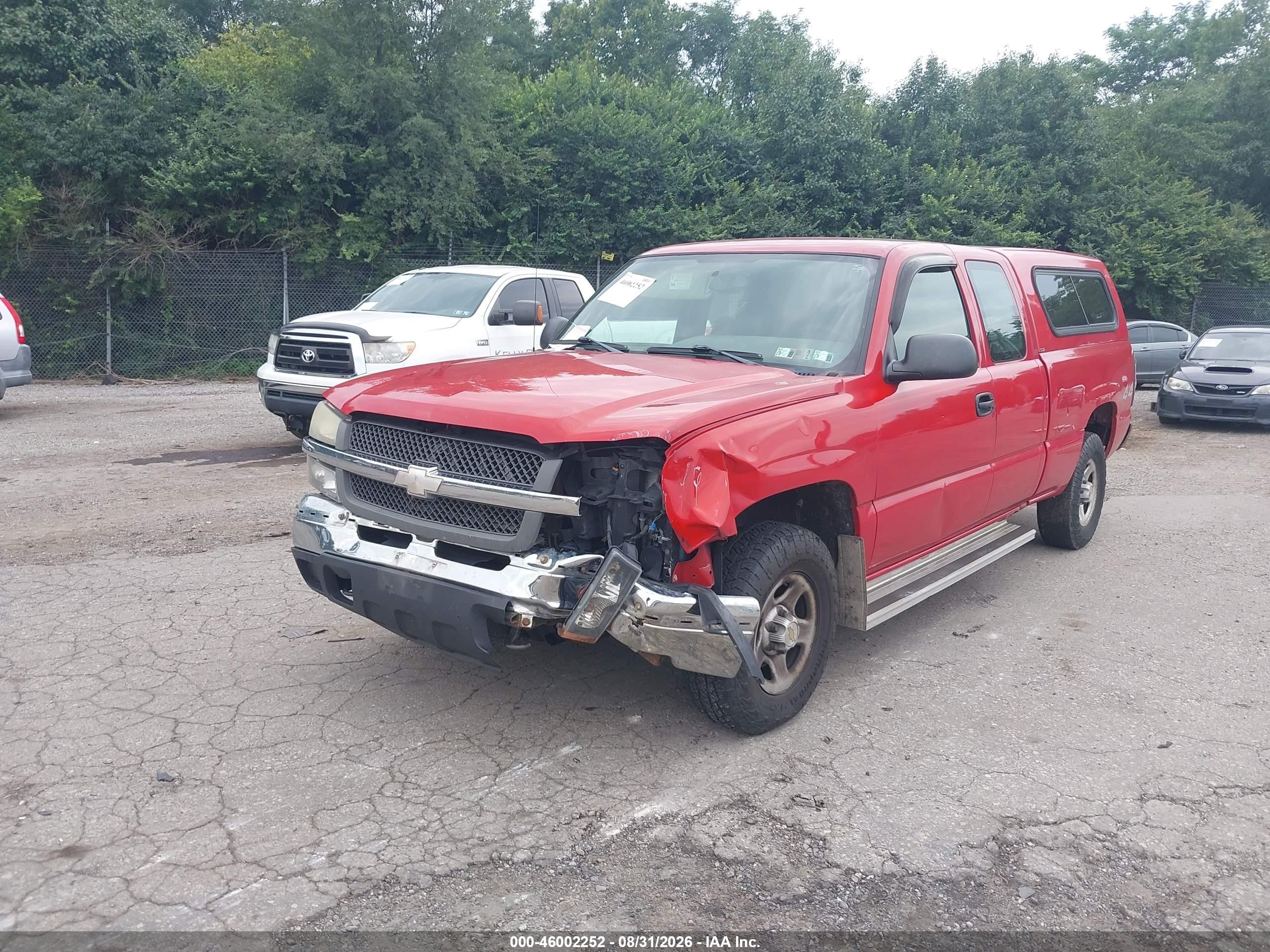 2004 Chevrolet Silverado 1500 Work Truck Красный vin: 2GCEK19V141113373