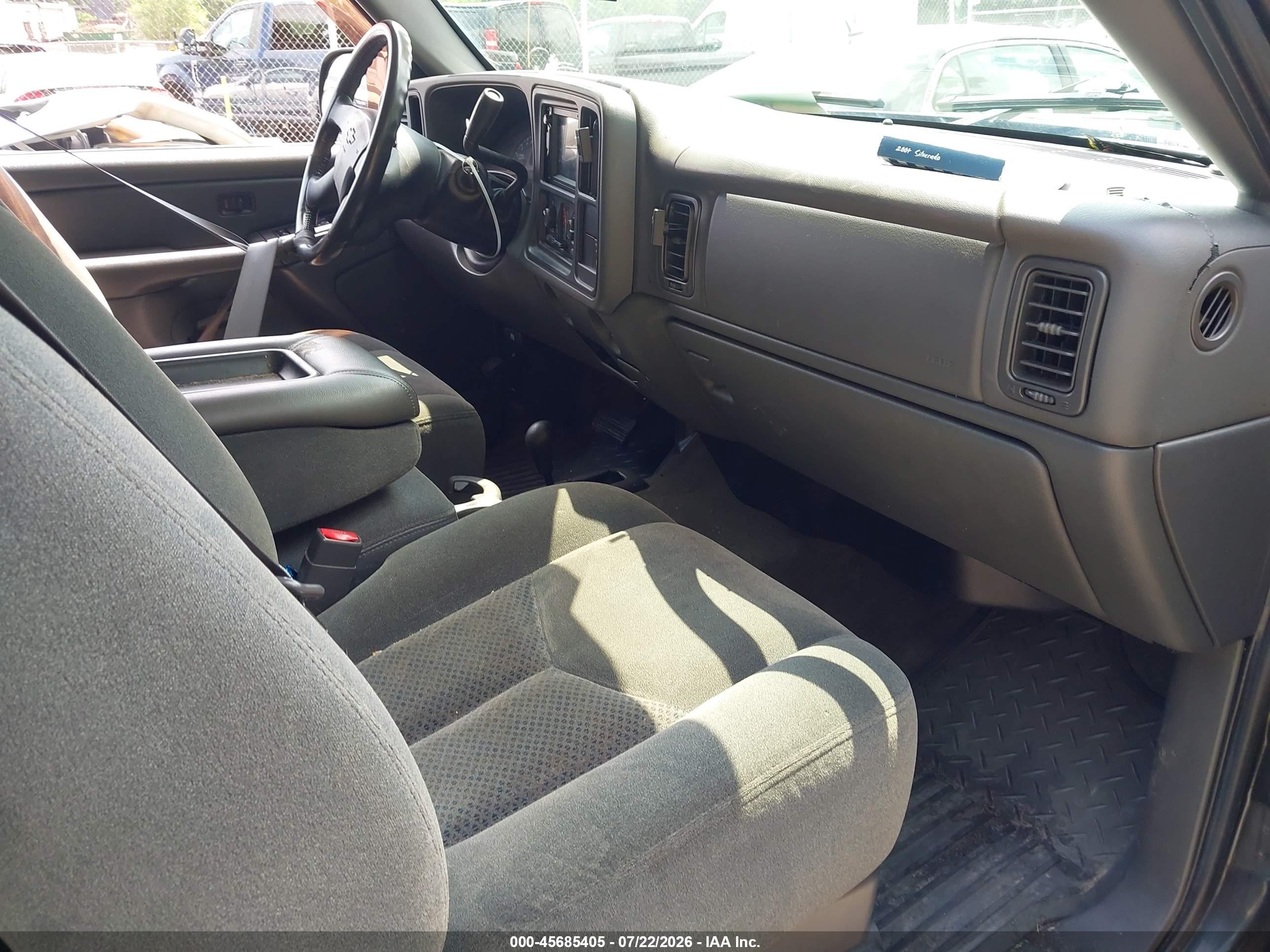 2004 Chevrolet Silverado 1500 Ls Black vin: 2GCEK19V141166316