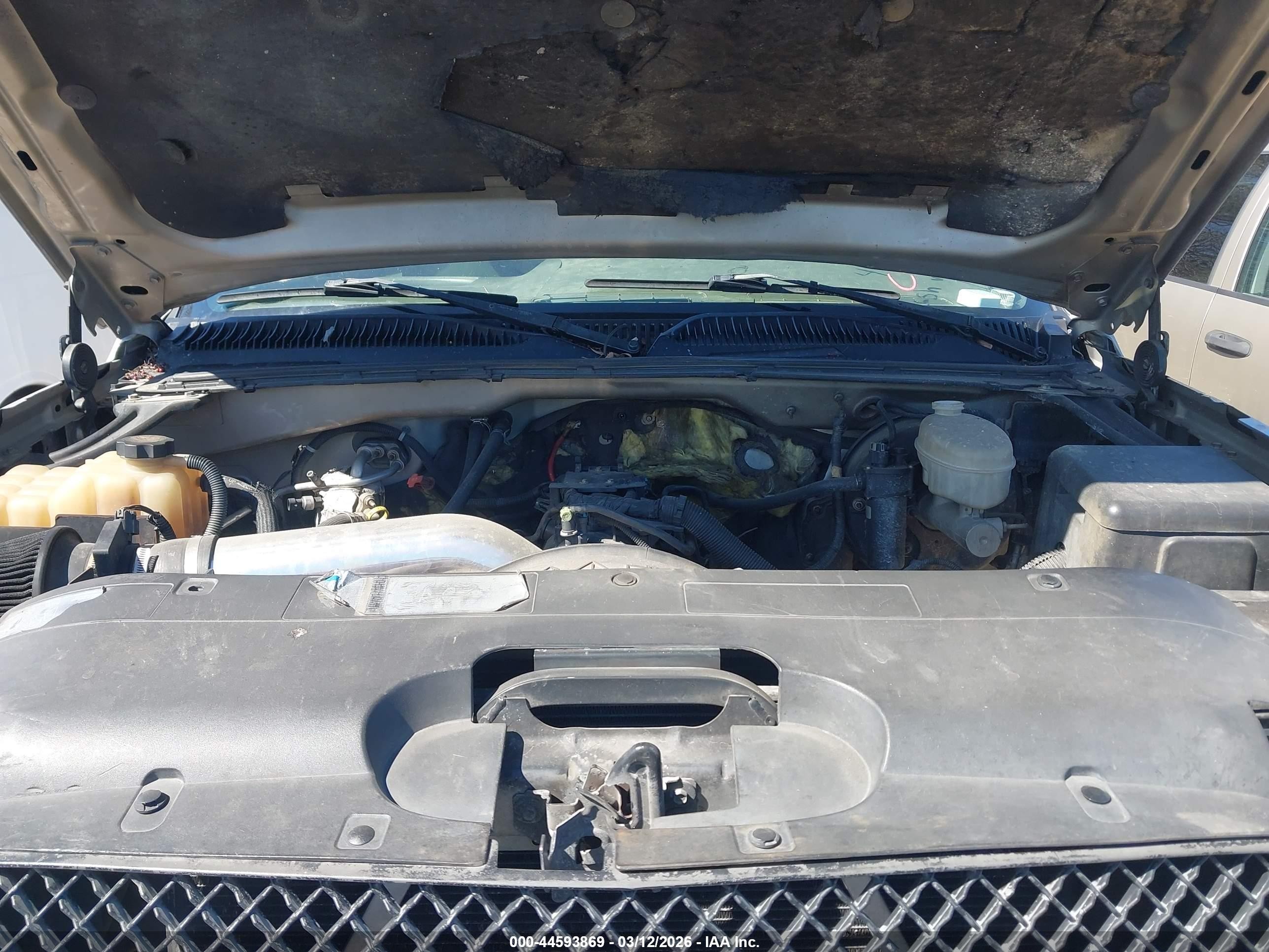 2004 Chevrolet Silverado 1500 Ls Бежевый vin: 2GCEK19V241164154