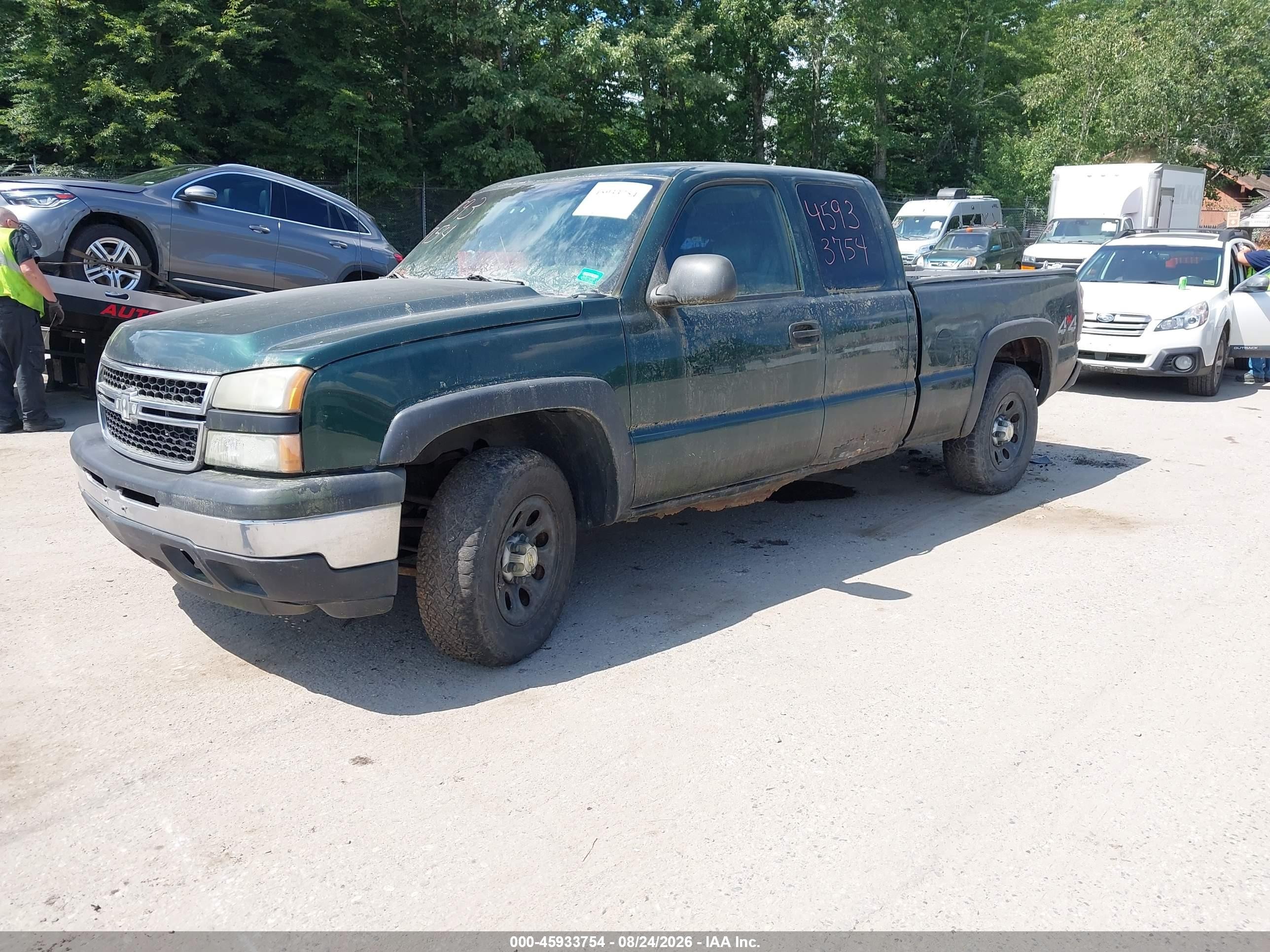 2006 Chevrolet Silverado 1500 Work Truck Зеленый vin: 2GCEK19V261148930