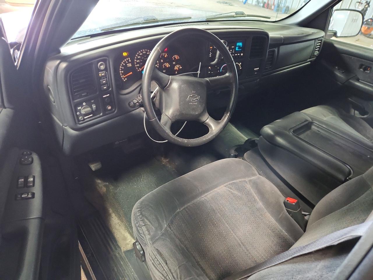 2002 Chevrolet Silverado K1500 Black vin: 2GCEK19V321251638