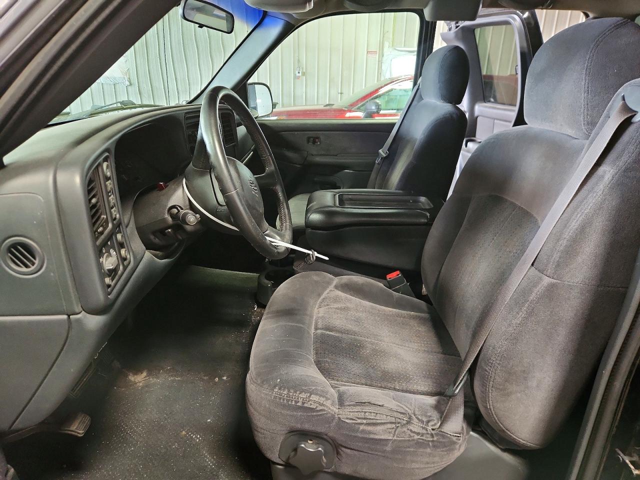 2002 Chevrolet Silverado K1500 Black vin: 2GCEK19V321251638