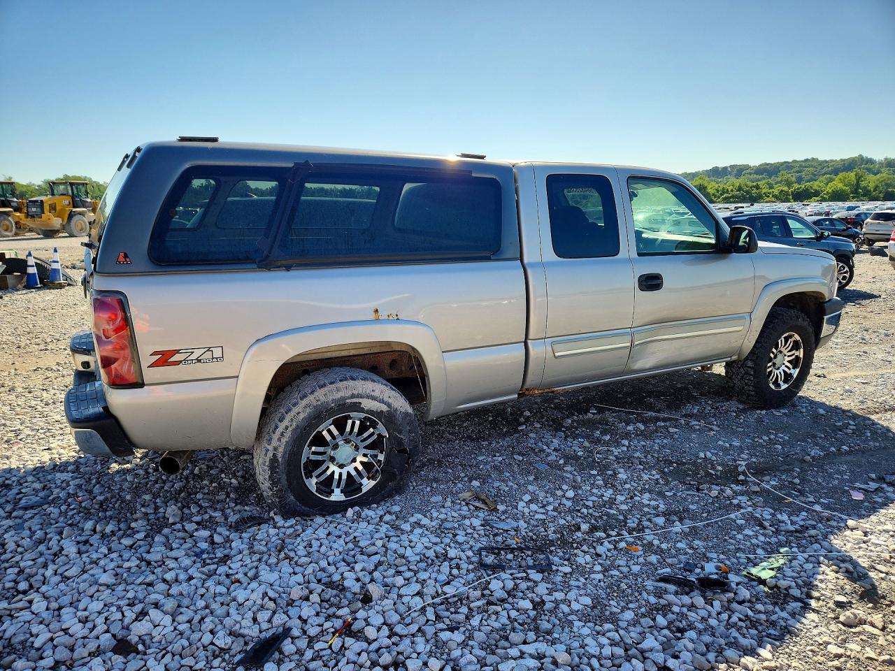 2004 Chevrolet Silverado K1500 Silver vin: 2GCEK19V341250542