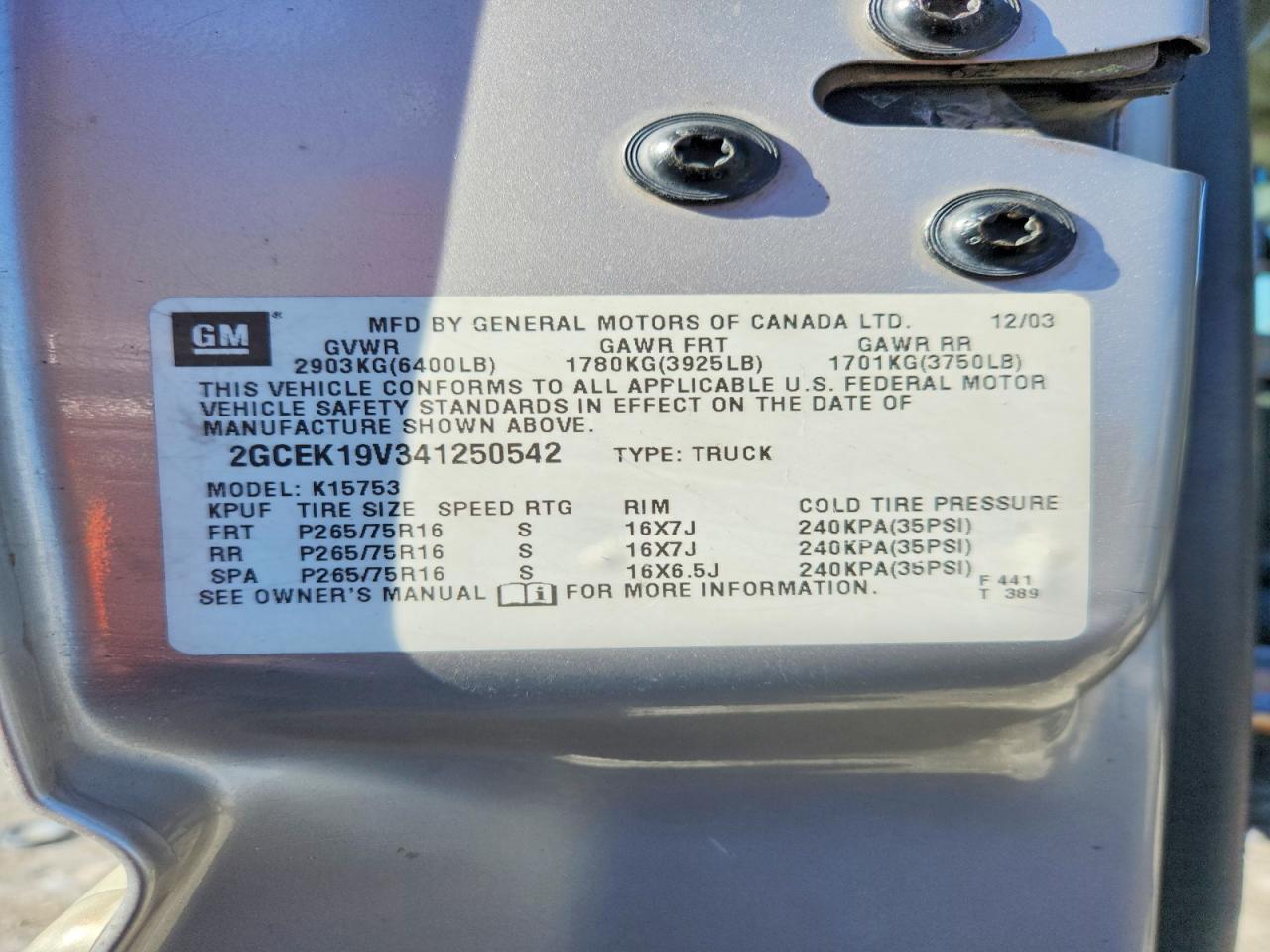 2004 Chevrolet Silverado K1500 Silver vin: 2GCEK19V341250542