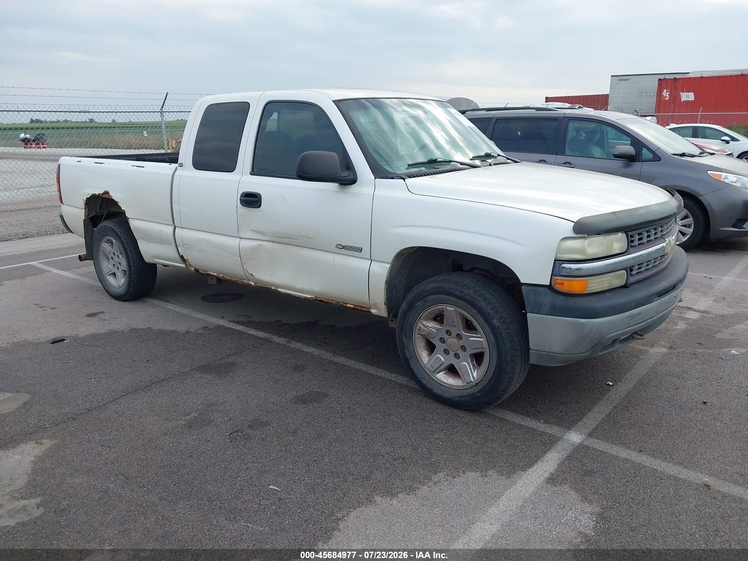 2001 Chevrolet Silverado 1500   White vin: 2GCEK19V411286879