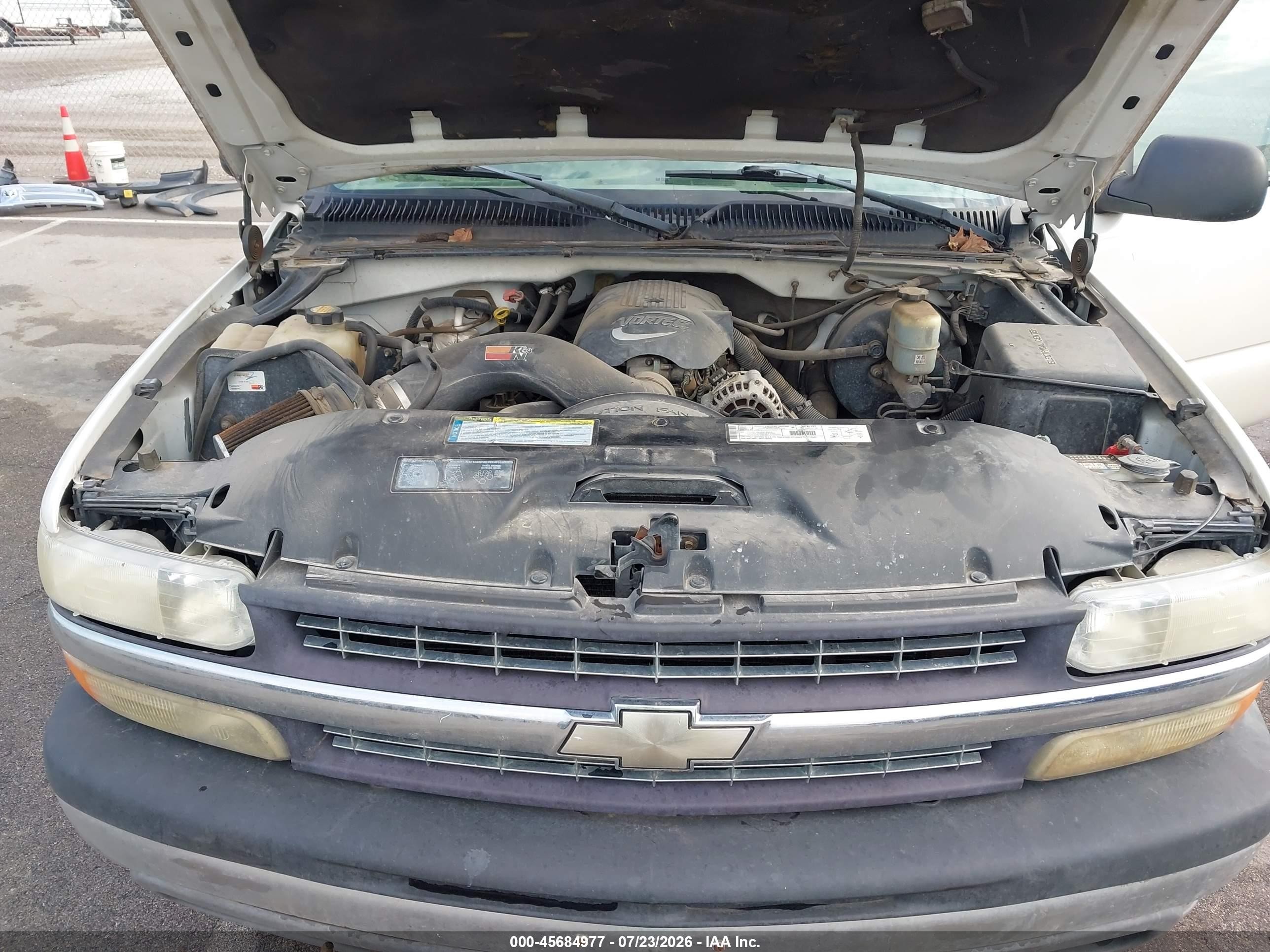 2001 Chevrolet Silverado 1500   White vin: 2GCEK19V411286879