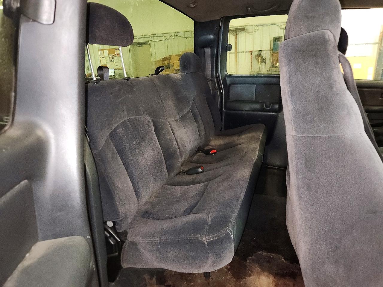 2001 Chevrolet Silverado K1500 Maroon vin: 2GCEK19V511401666