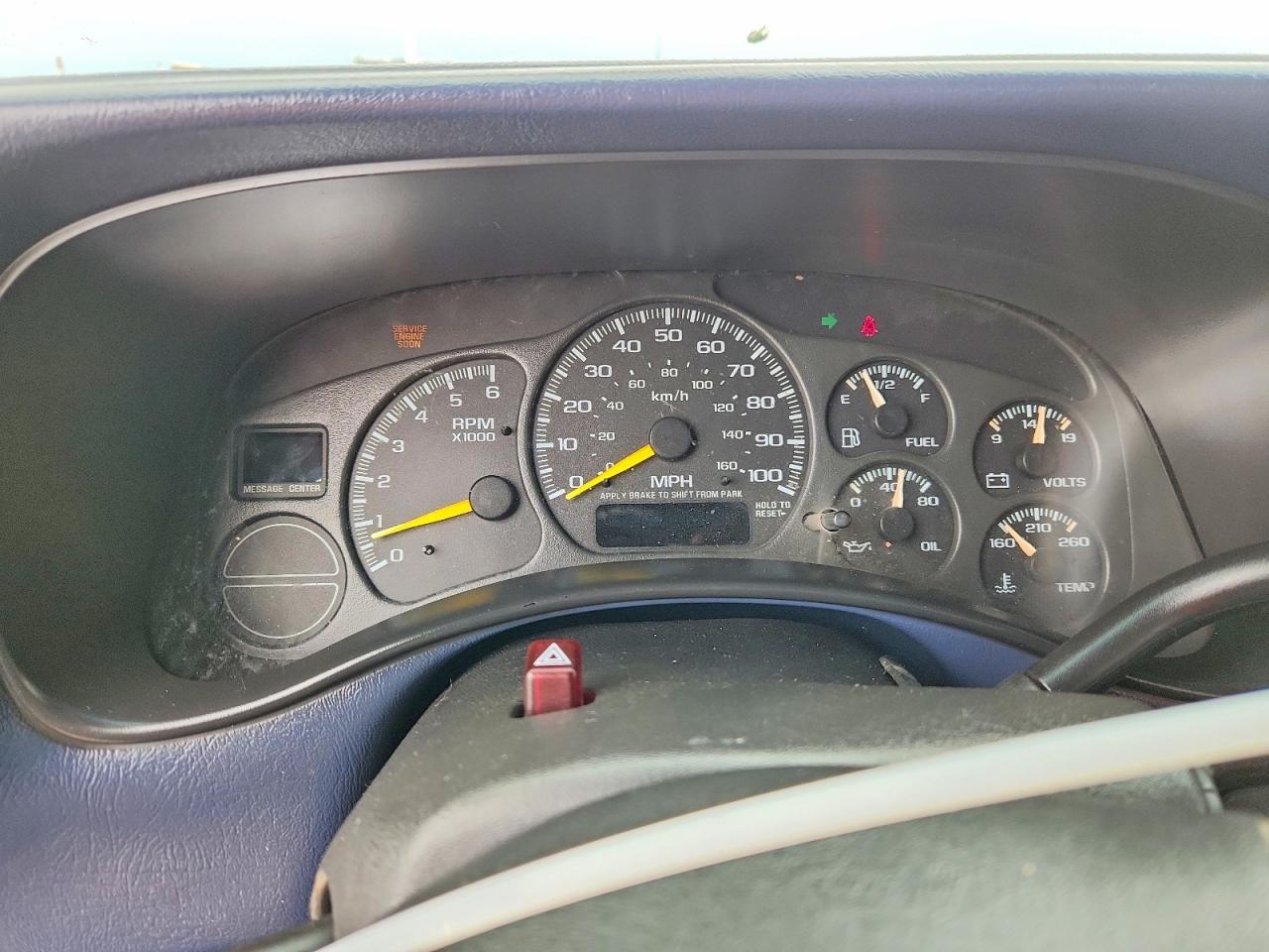 1999 Chevrolet Silverado K1500 Белый vin: 2GCEK19V5X1243404
