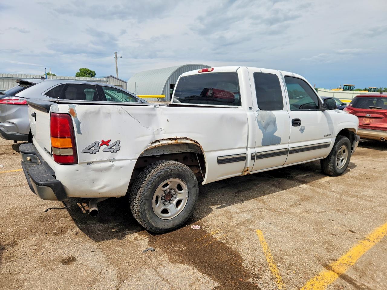 1999 Chevrolet Silverado K1500 Белый vin: 2GCEK19V5X1243404