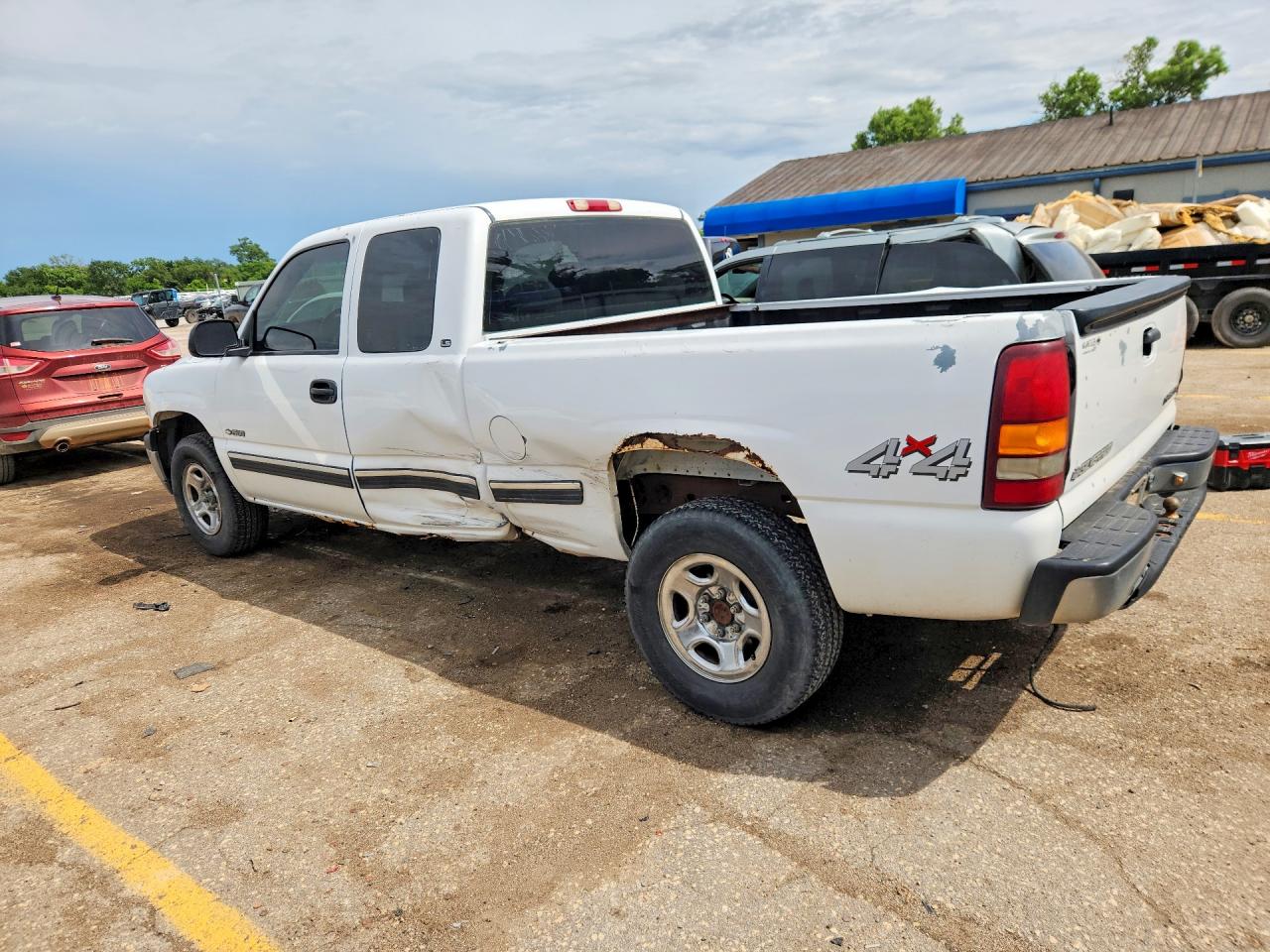 1999 Chevrolet Silverado K1500 Белый vin: 2GCEK19V5X1243404