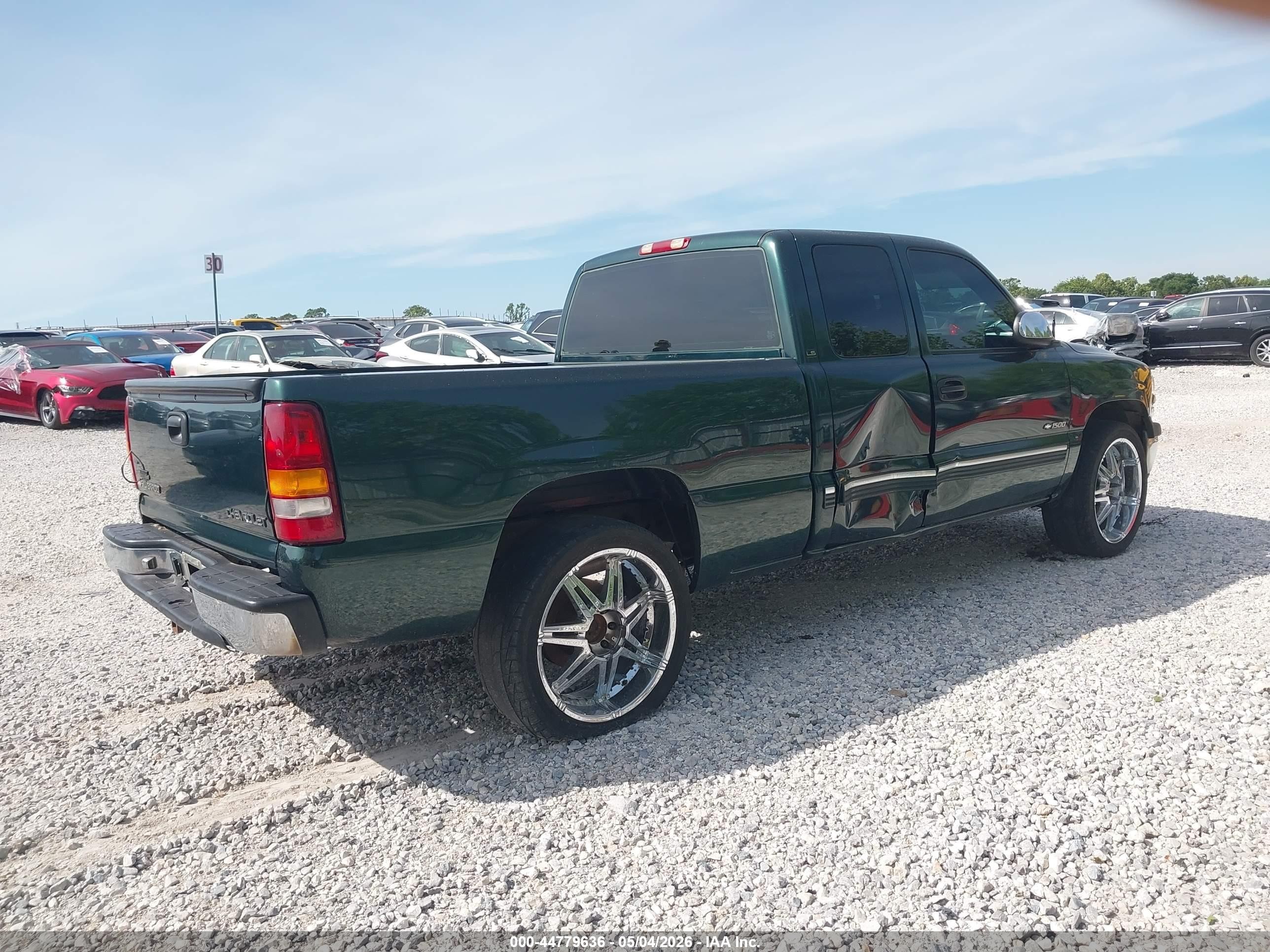 2001 Chevrolet Silverado 1500 Ls Green vin: 2GCEK19V611300118