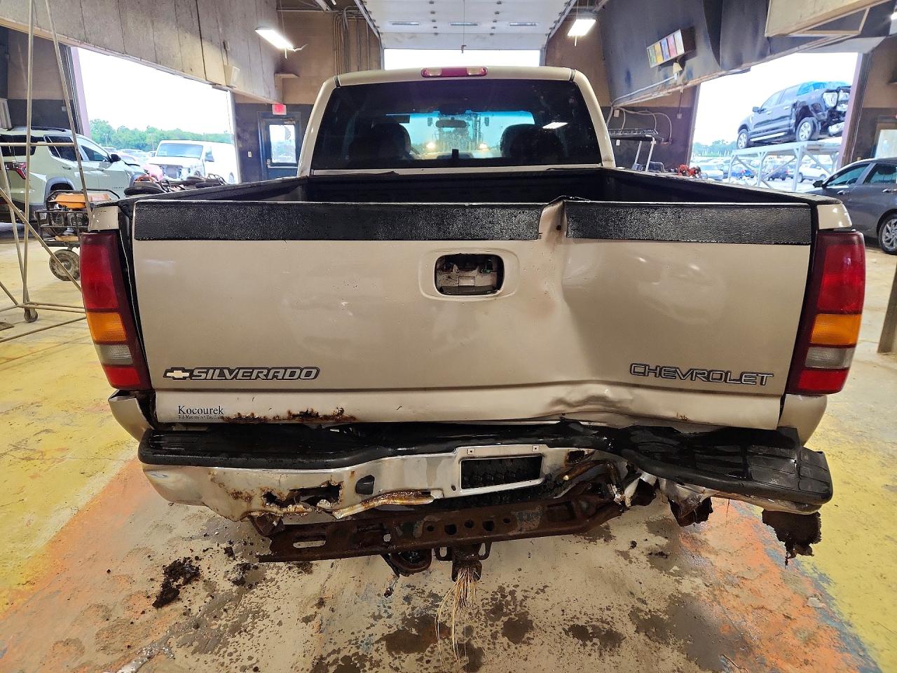 2002 Chevrolet Silverado K1500 Brown vin: 2GCEK19V621404593