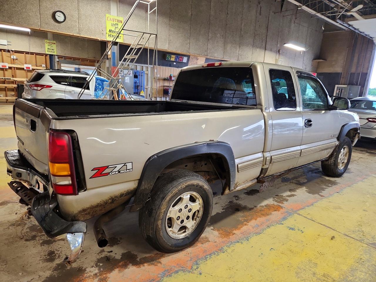 2002 Chevrolet Silverado K1500 Brown vin: 2GCEK19V621404593