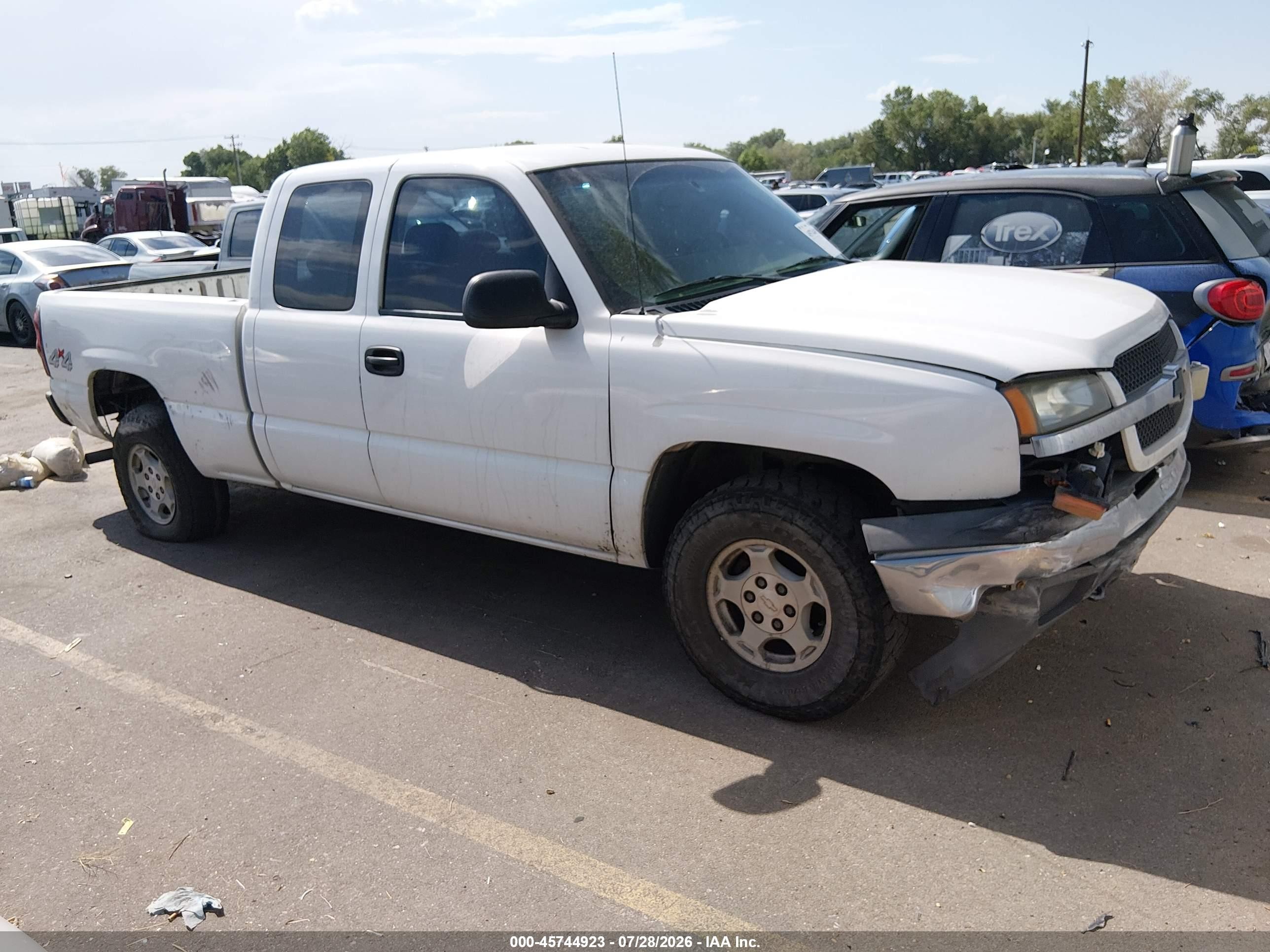 2004 Chevrolet Silverado 1500 Ls Белый vin: 2GCEK19V741405531
