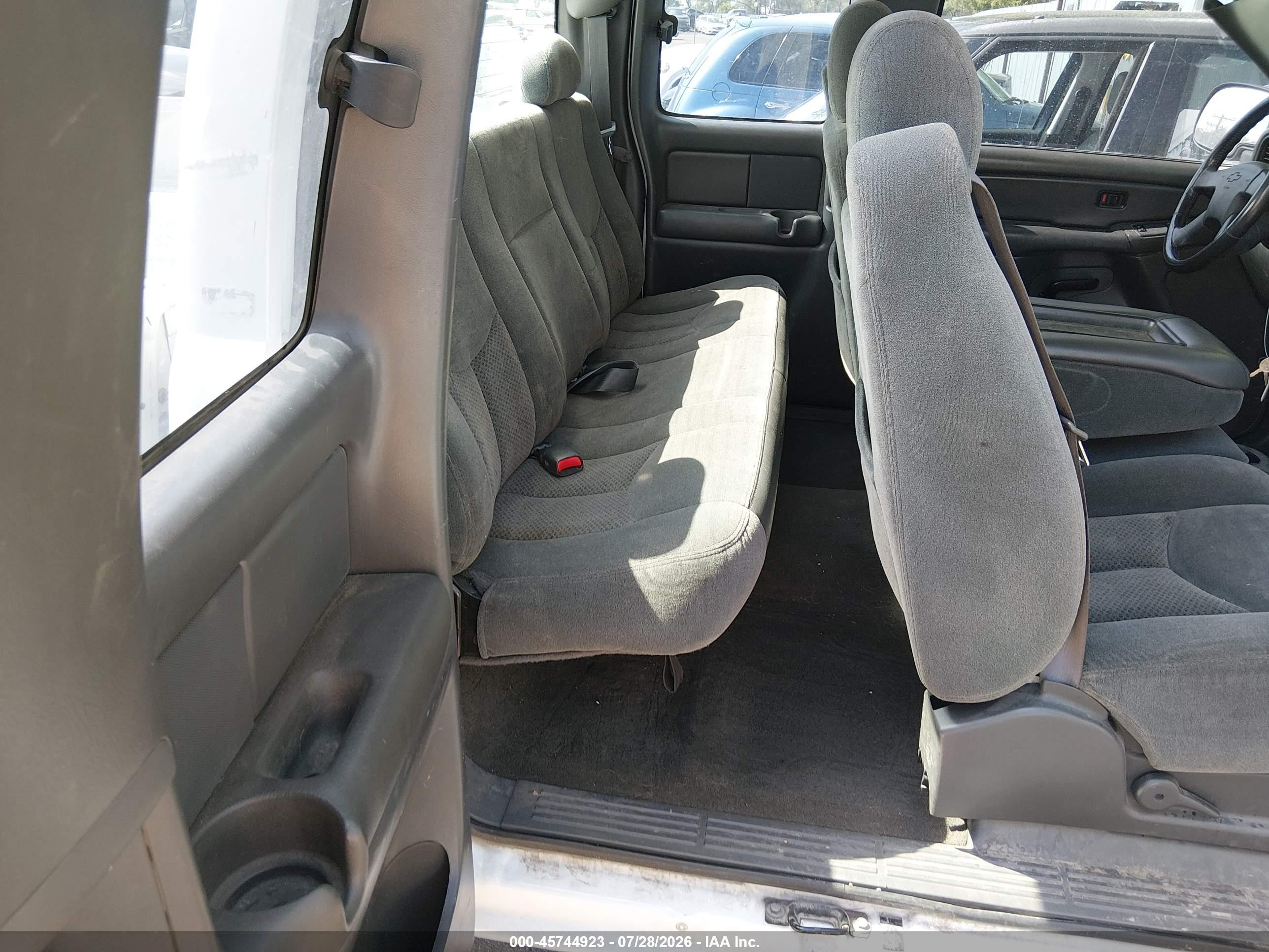 2004 Chevrolet Silverado 1500 Ls White vin: 2GCEK19V741405531
