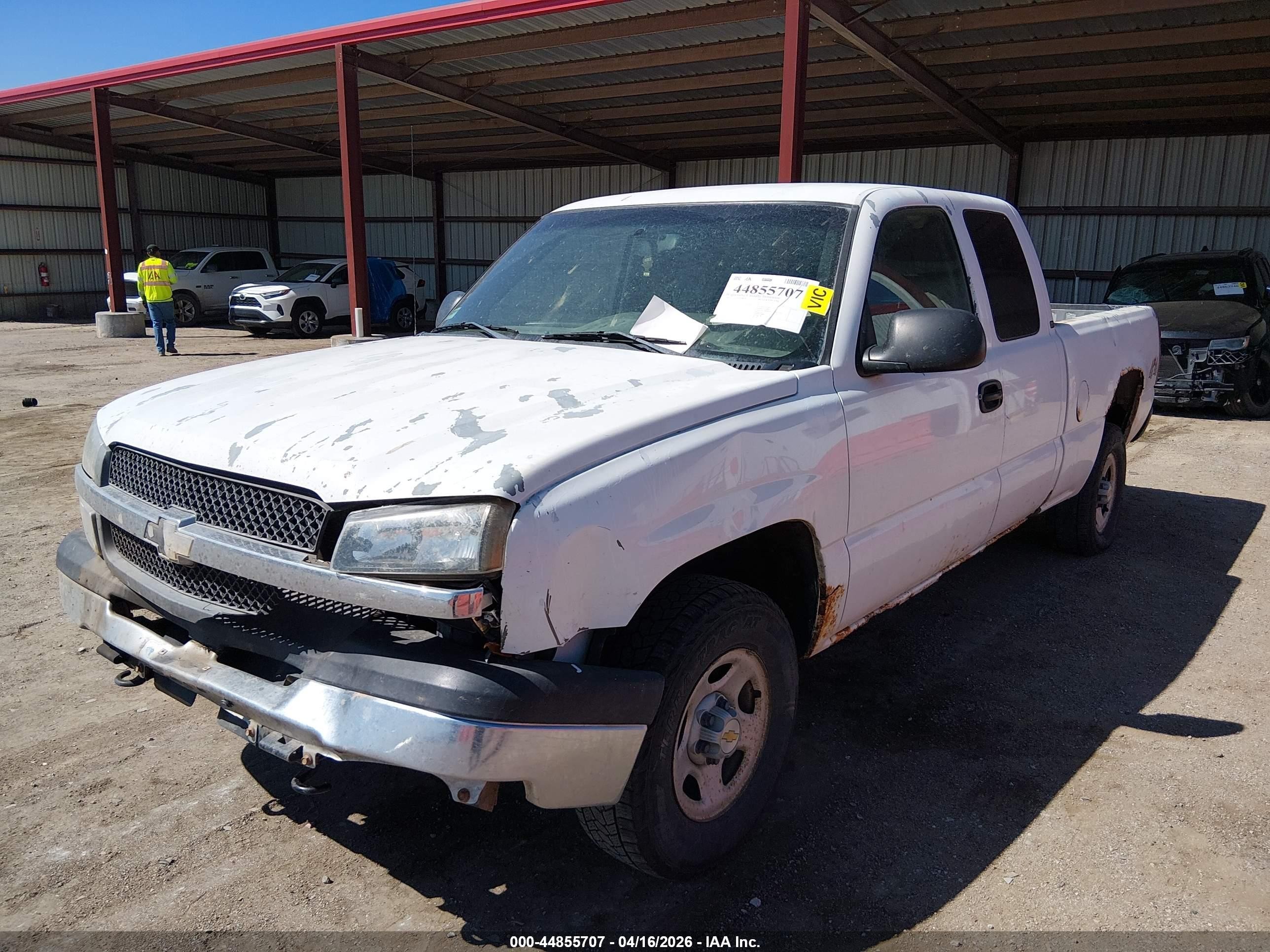 2003 Chevrolet Silverado 1500   White vin: 2GCEK19V831371517