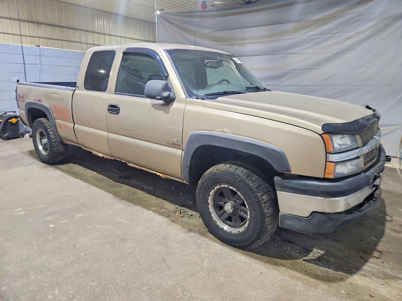 2004 Chevrolet Silverado K1500 Tan vin: 2GCEK19V841130493
