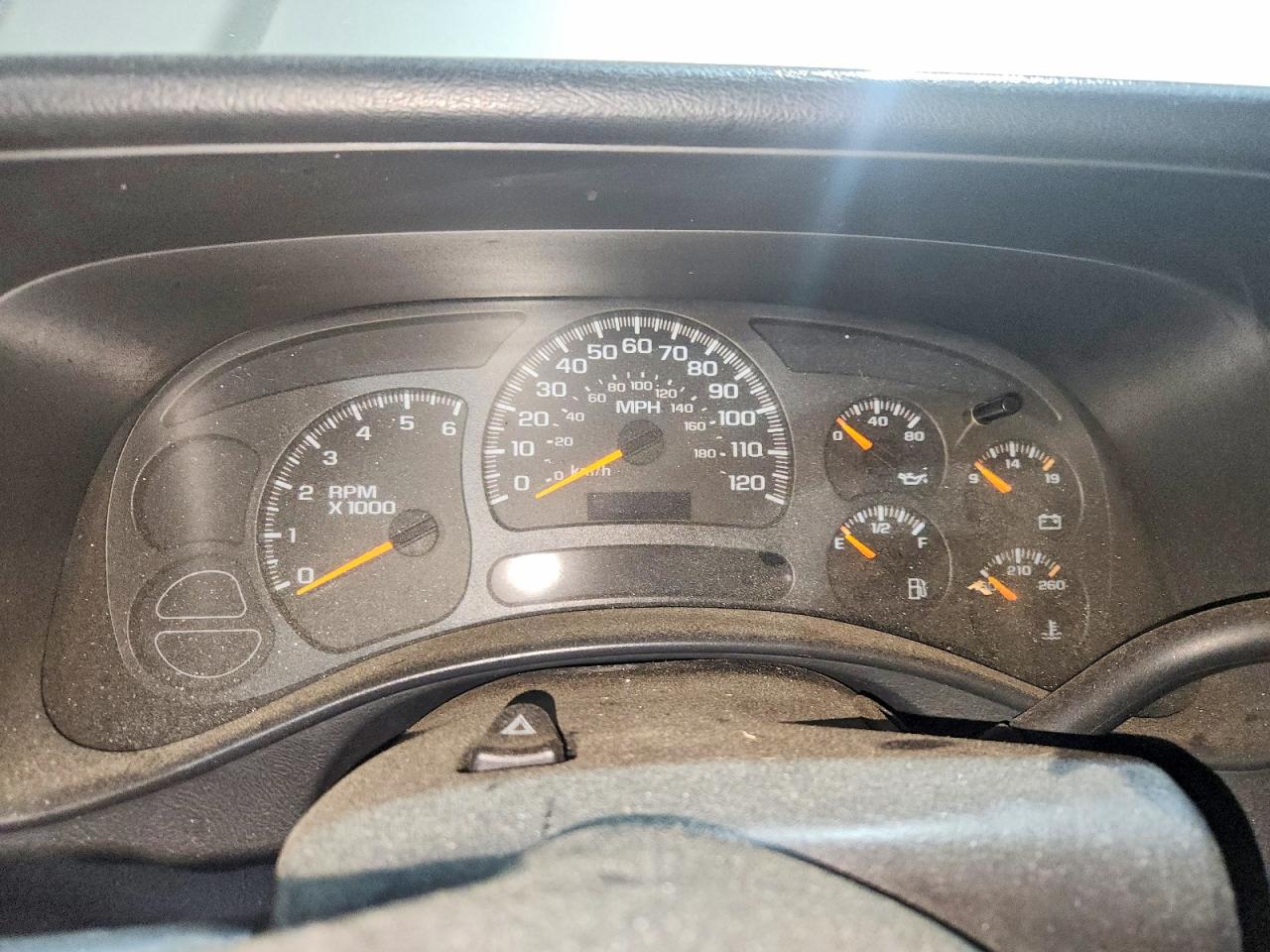 2004 Chevrolet Silverado K1500 Tan vin: 2GCEK19V841130493