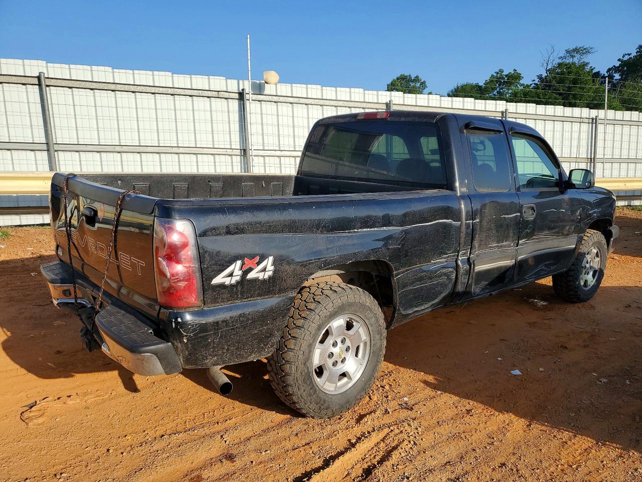 2005 Chevrolet Silverado K1500 Black vin: 2GCEK19V851380236