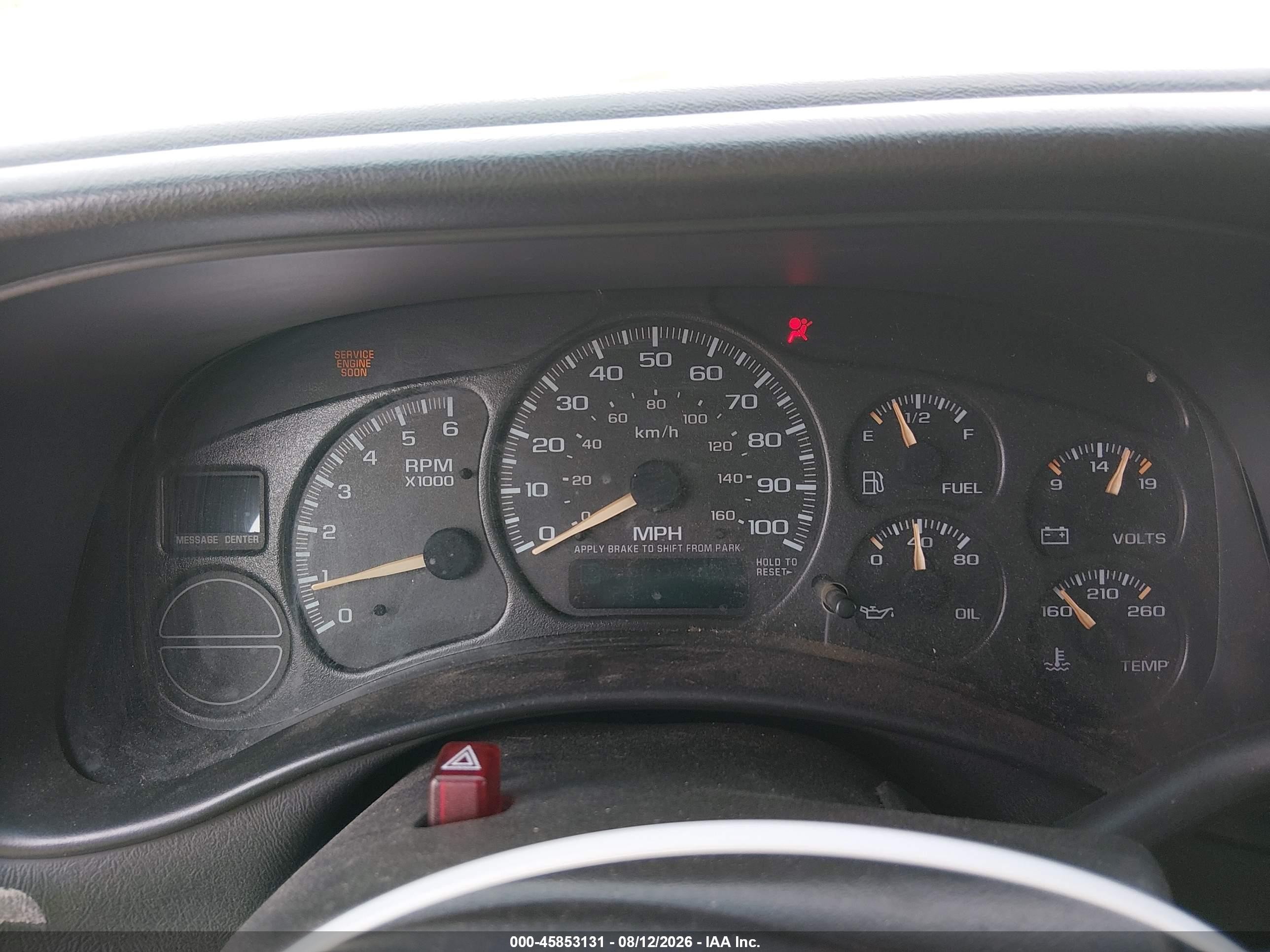 2002 Chevrolet Silverado 1500   White vin: 2GCEK19VX21258439