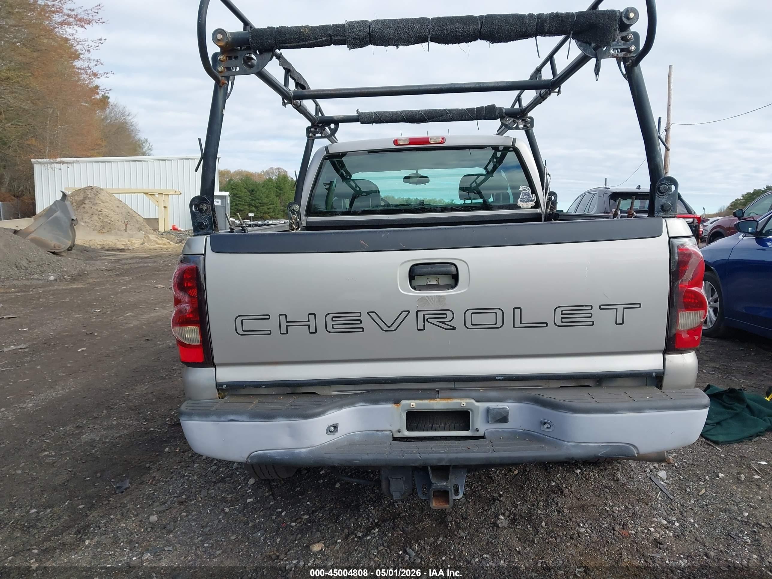 2004 Chevrolet Silverado 1500 Work Truck Серебряный vin: 2GCEK19VX41127739