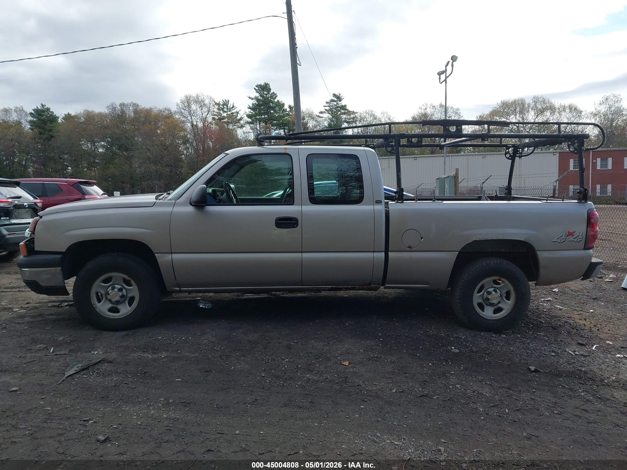 2004 Chevrolet Silverado 1500 Work Truck Серебряный vin: 2GCEK19VX41127739