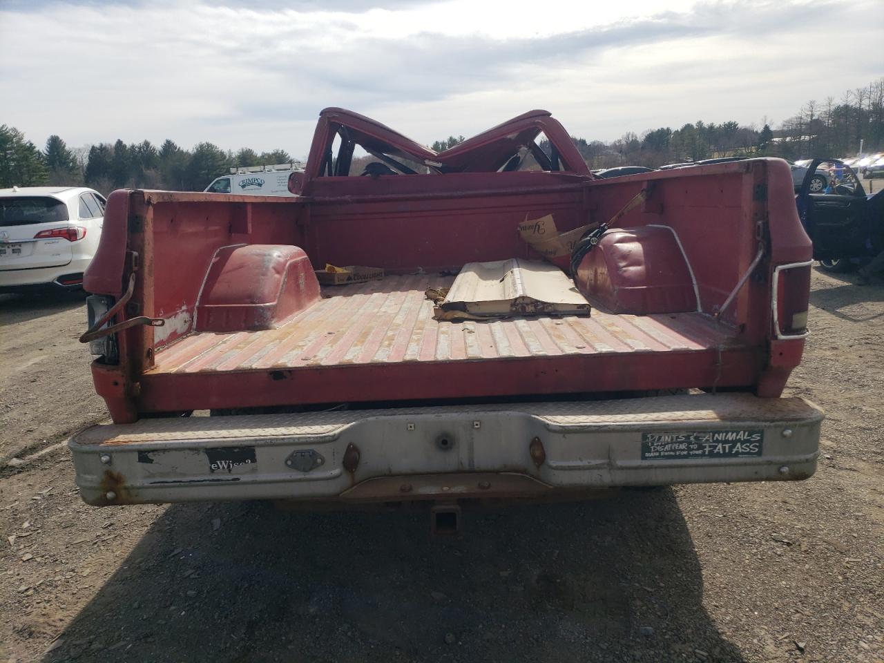 1985 Chevrolet K20  Red vin: 2GCEK24L2F1103160