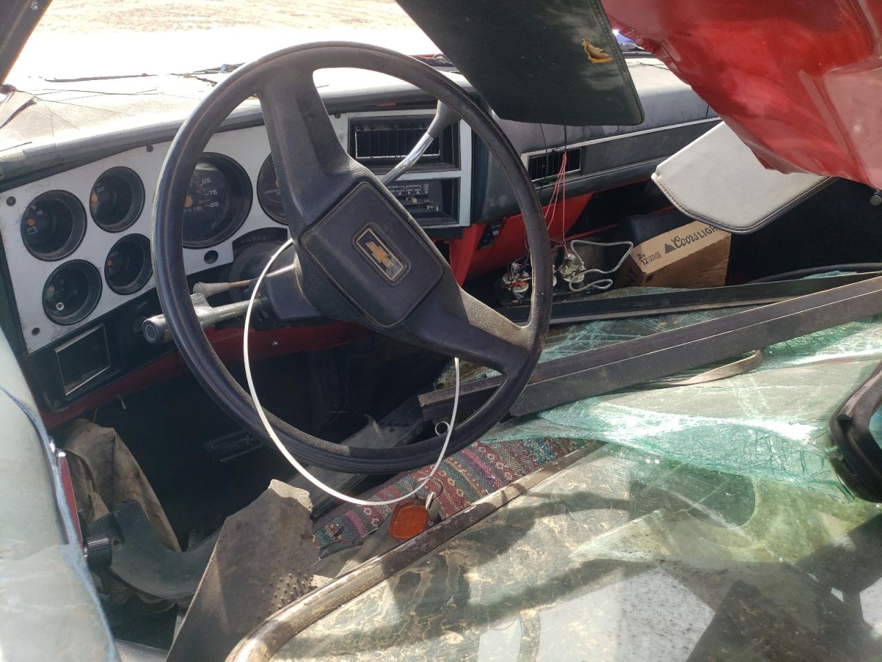 1985 Chevrolet K20  Red vin: 2GCEK24L2F1103160