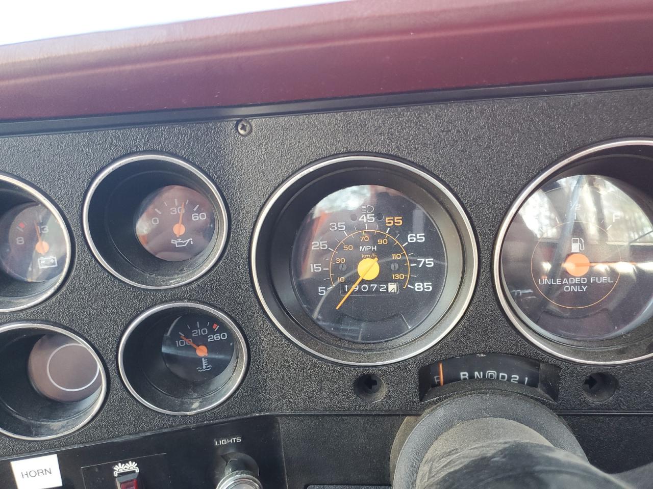 1985 Chevrolet K20  Красный vin: 2GCEK24LXF1214572