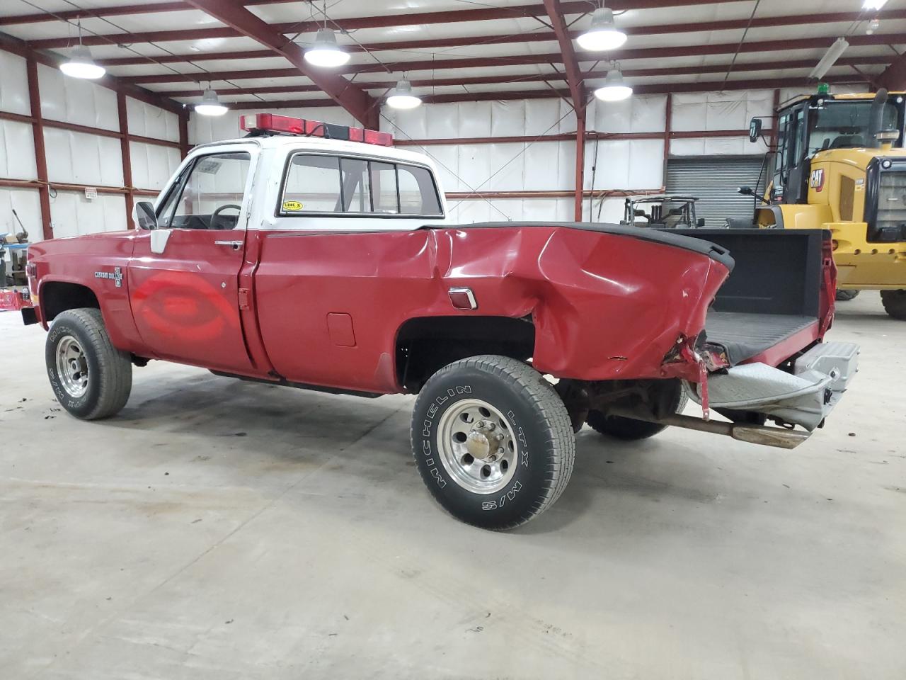 1985 Chevrolet K20  Красный vin: 2GCEK24LXF1214572