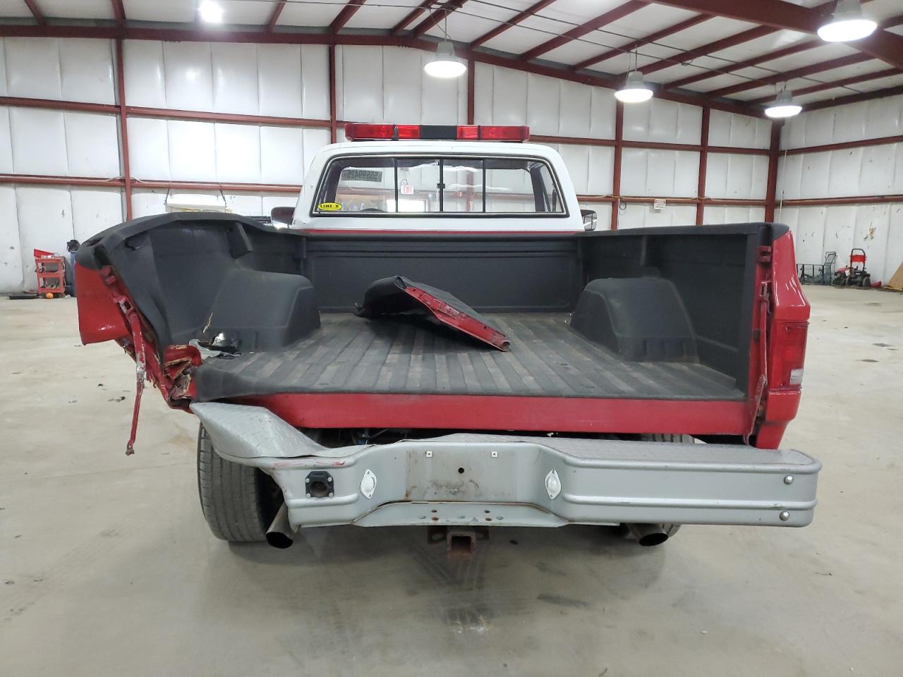 1985 Chevrolet K20  Красный vin: 2GCEK24LXF1214572