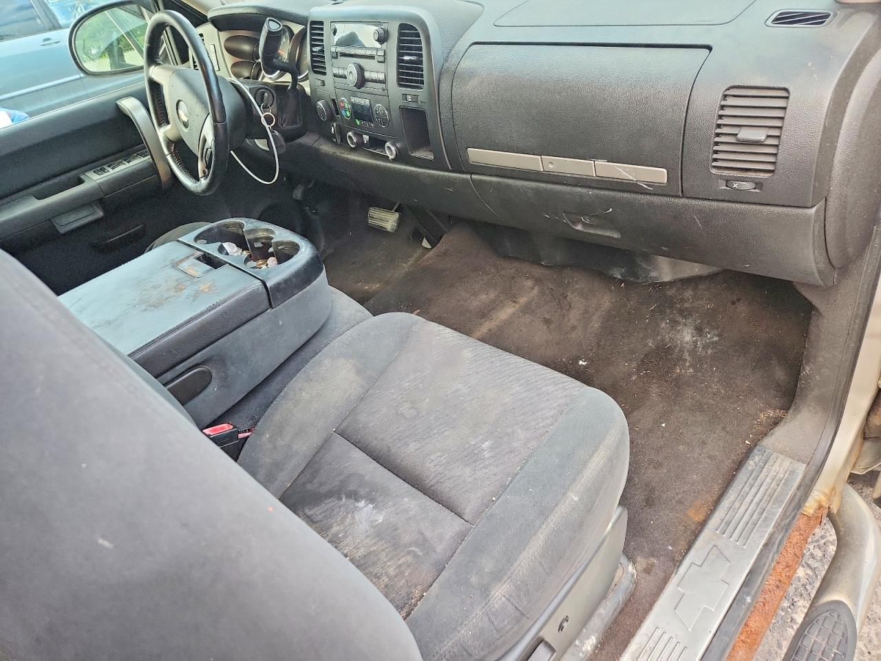 2009 Chevrolet Silverado K1500 Lt Серебряный vin: 2GCEK29J691113086