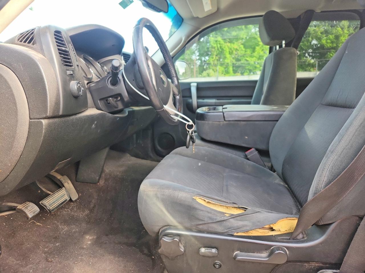 2009 Chevrolet Silverado K1500 Lt Серебряный vin: 2GCEK29J691113086