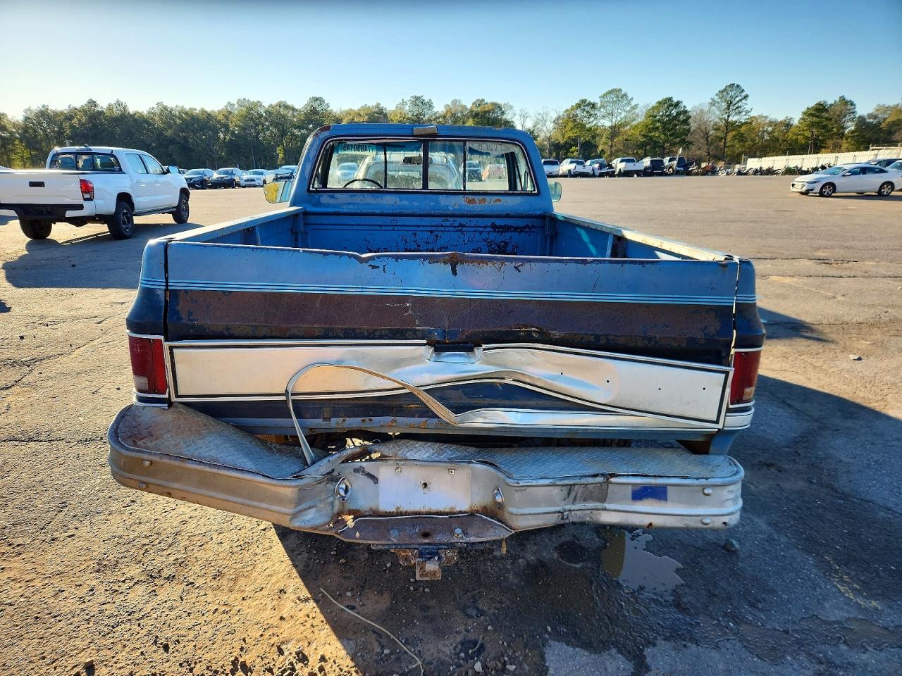 1986 Chevrolet C20 Blue vin: 2GCFC24HXG1164691