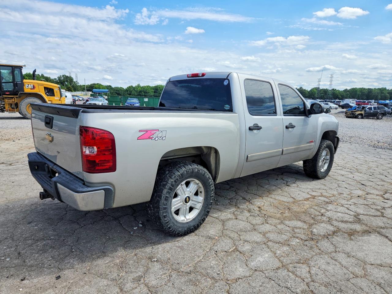 2007 Chevrolet Silverado K1500 Crew Cab Tan vin: 2GCFK13Y771631323