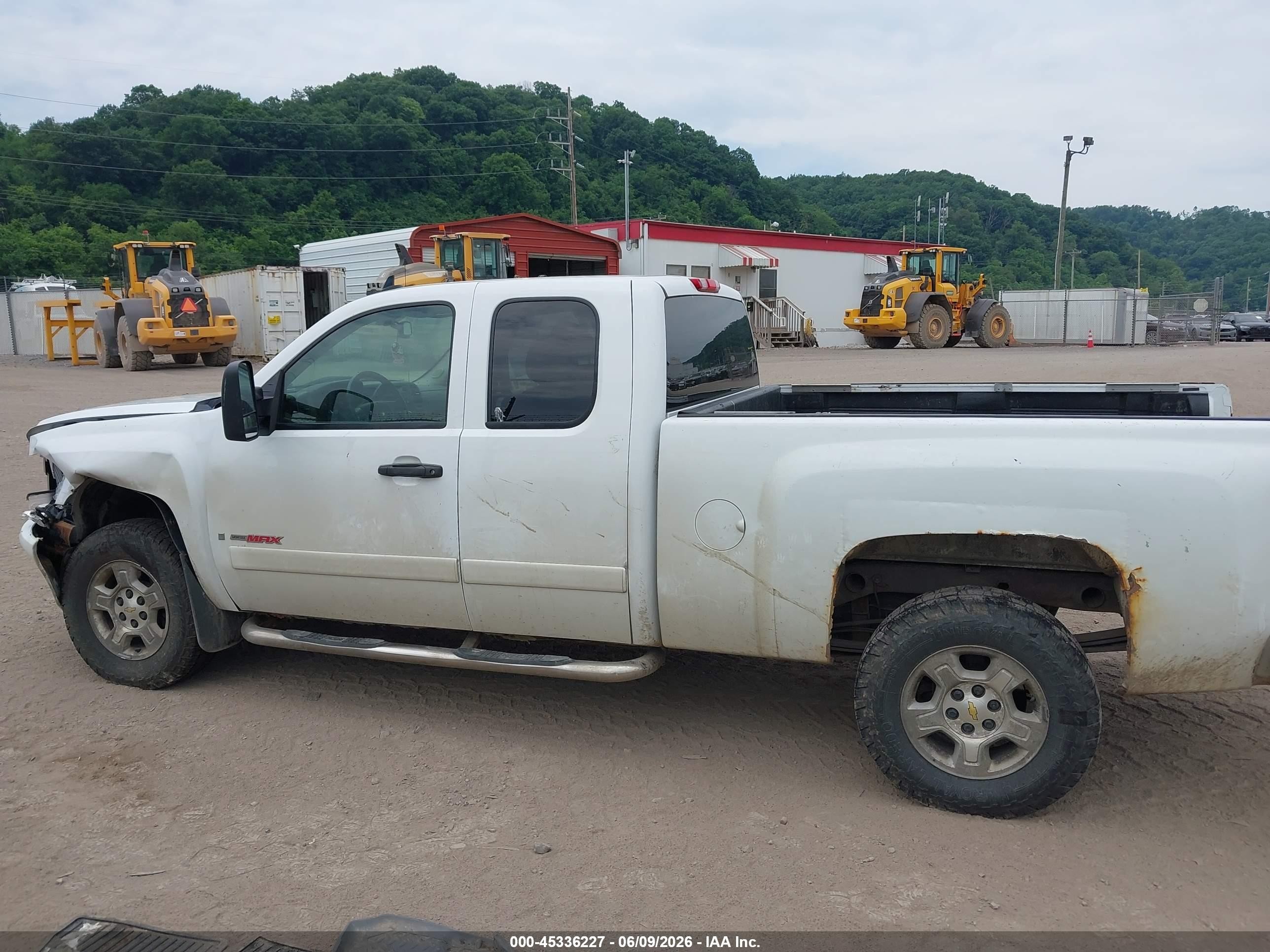 2007 Chevrolet Silverado 1500 Lt1 White vin: 2GCFK19Y171680816