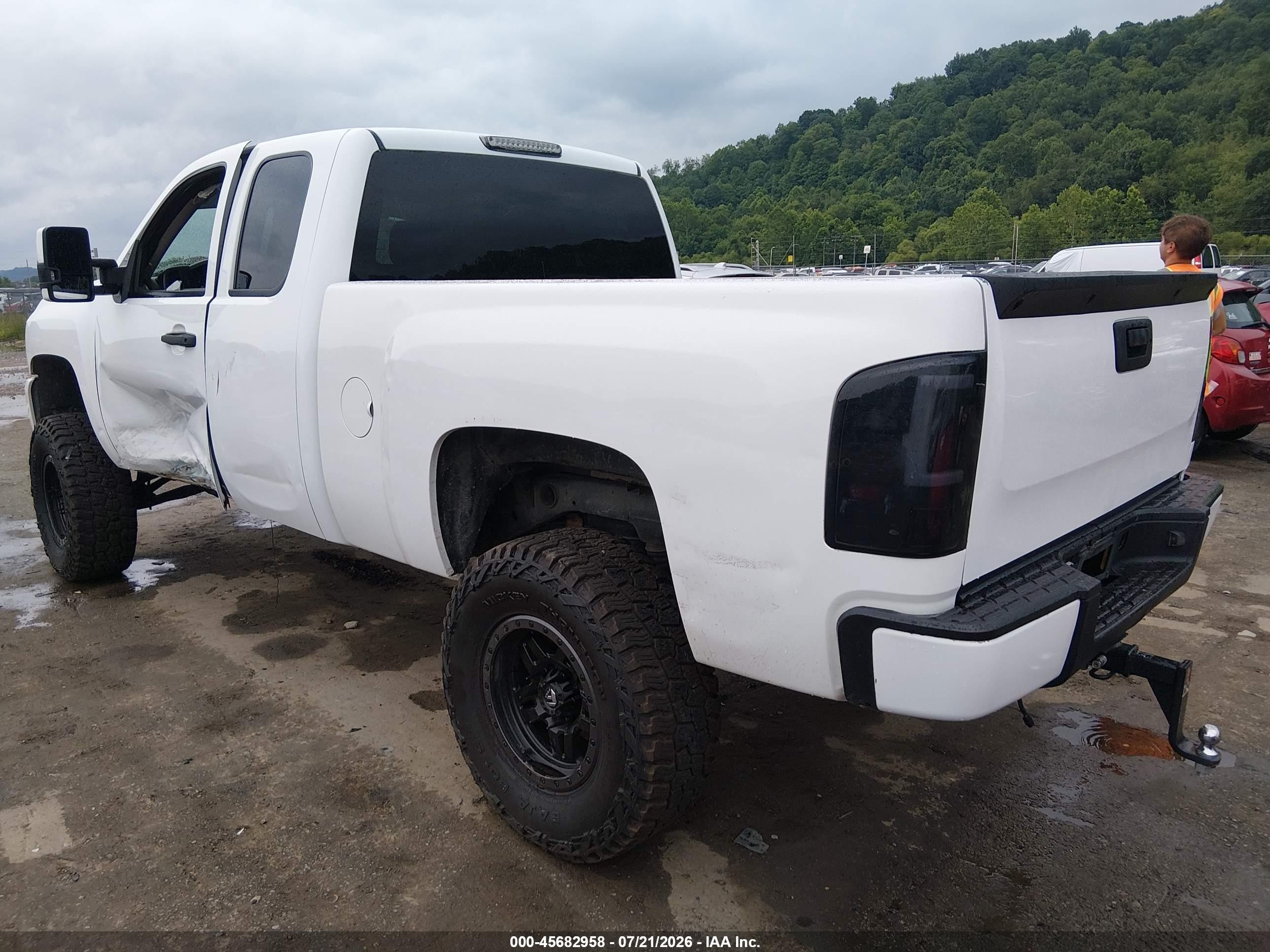 2007 Chevrolet Silverado 1500 Lt1 White vin: 2GCFK19Y771582437