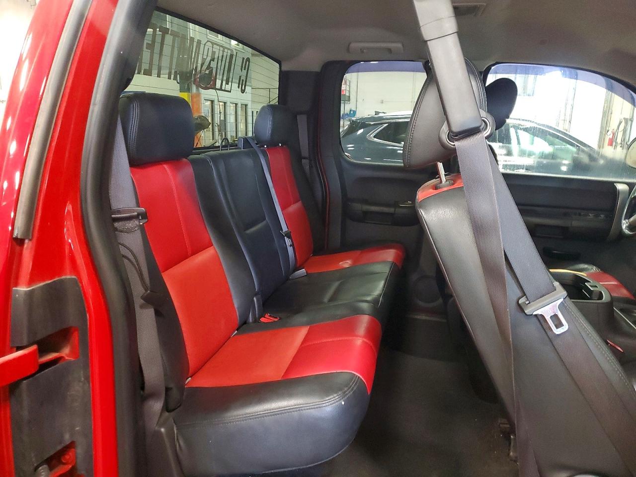 2007 Chevrolet Silverado K1500 Красный vin: 2GCFK19Y871623478