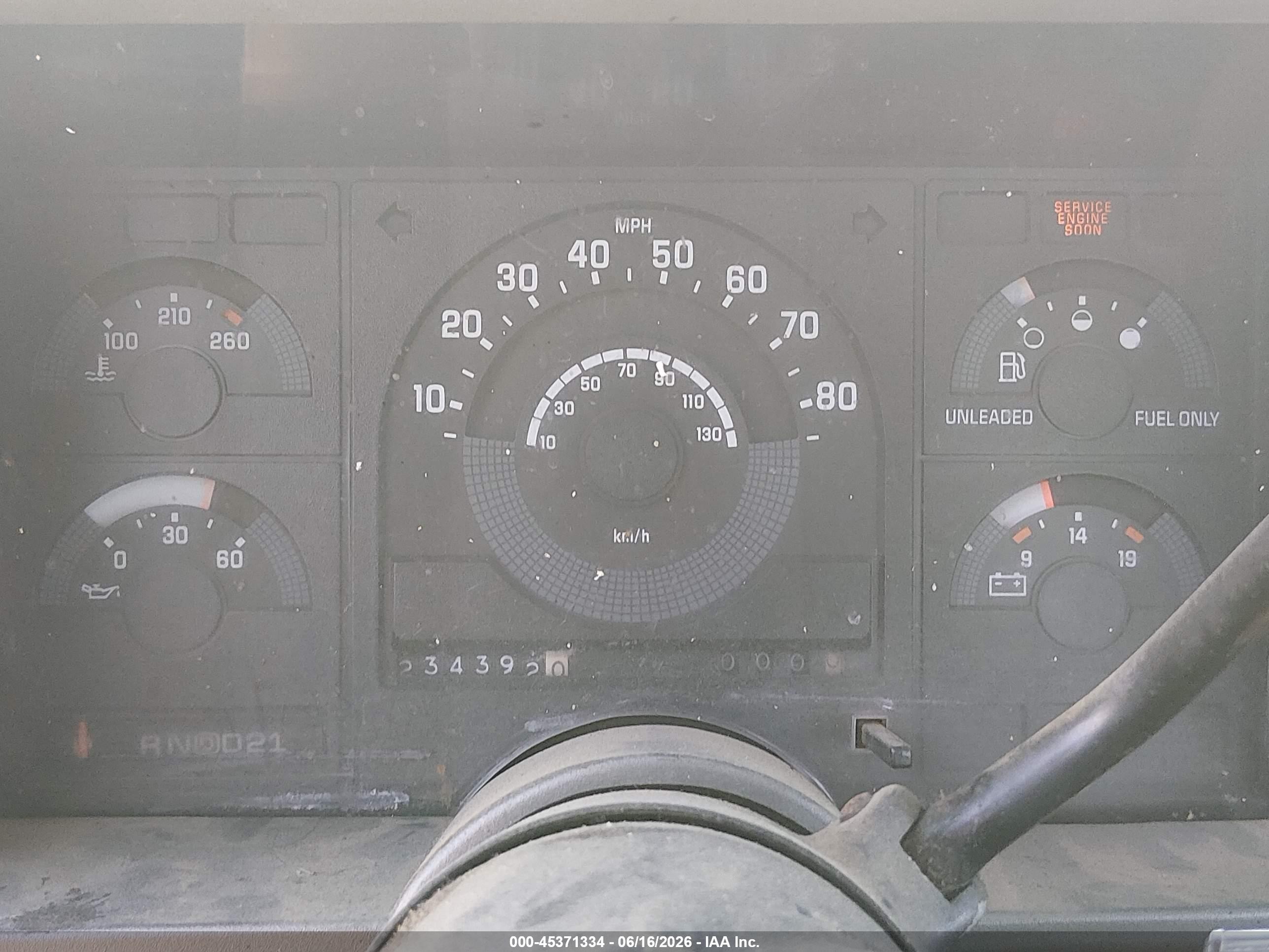 1990 Chevrolet Gmt-400 K2500 Белый vin: 2GCFK29K3L1227017