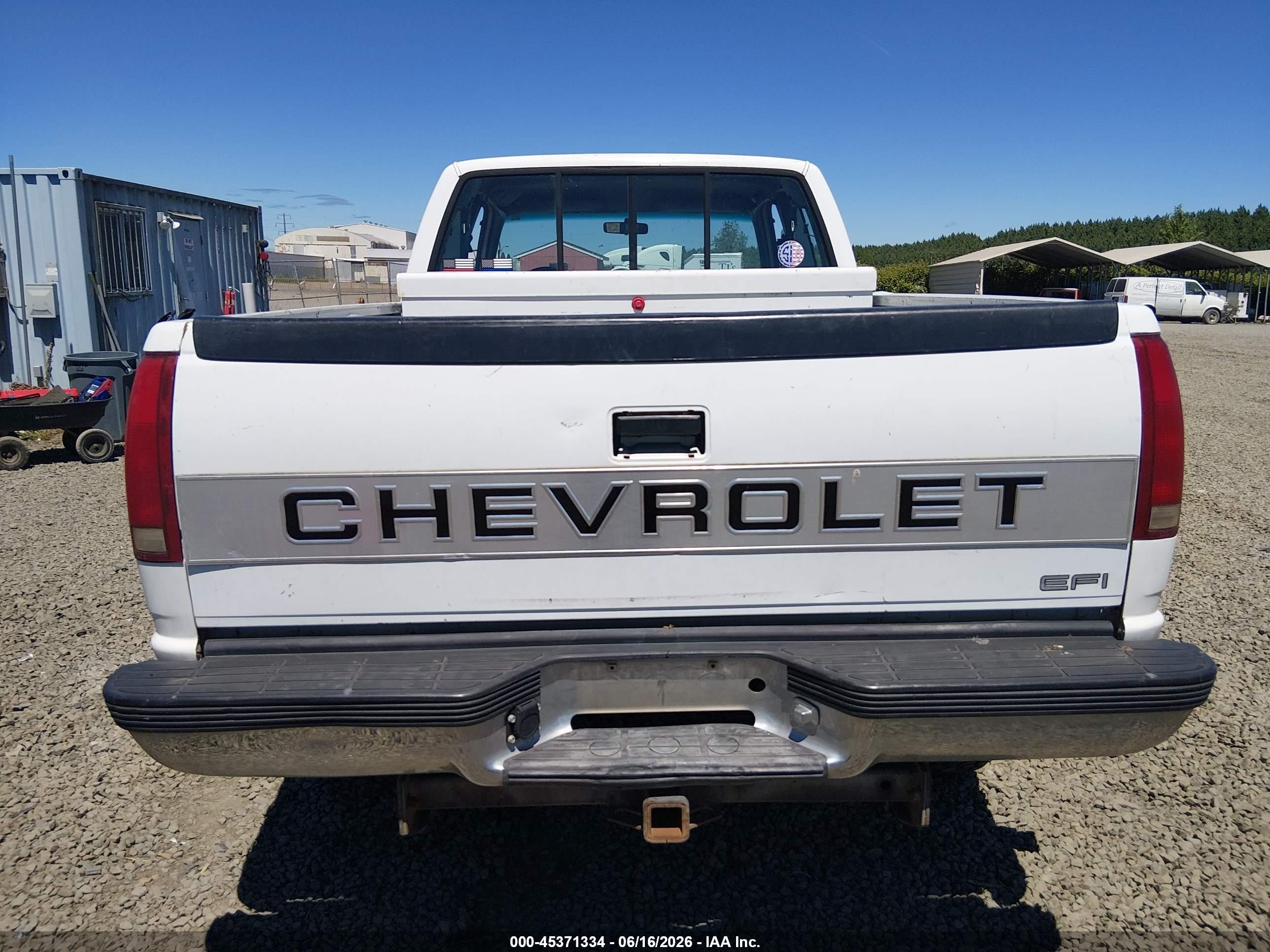 1990 Chevrolet Gmt-400 K2500 Белый vin: 2GCFK29K3L1227017