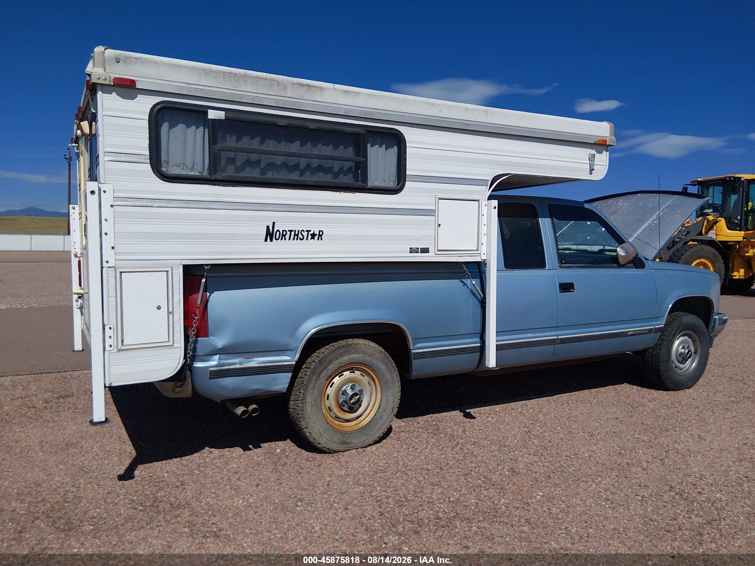 1992 Chevrolet Gmt-400 K2500 Blue vin: 2GCFK29K4N1160463