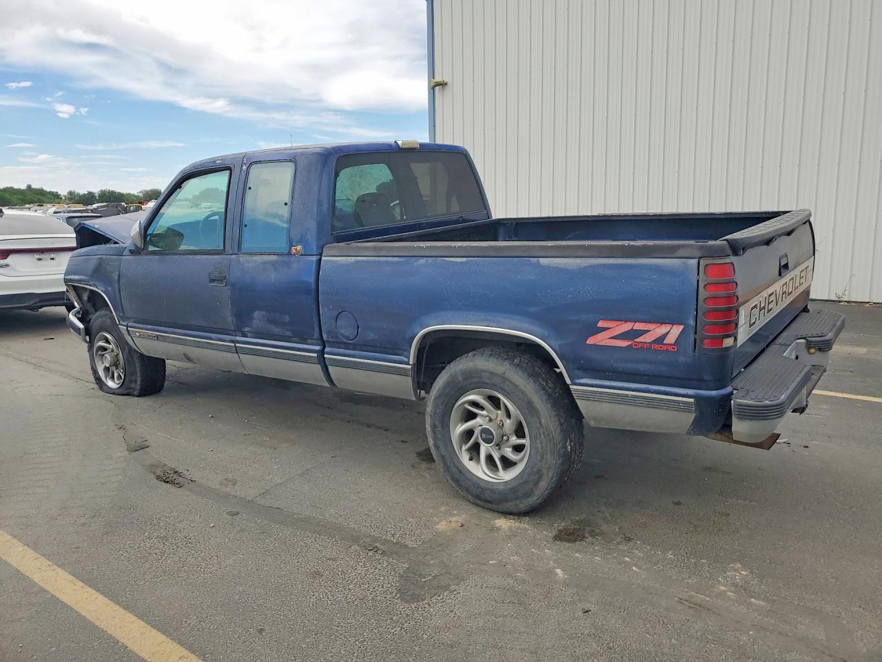 1993 Chevrolet Gmt-400 K2500 Blue vin: 2GCFK29K6P1174397