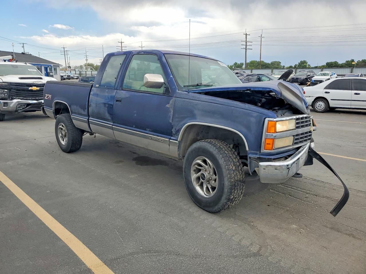 1993 Chevrolet Gmt-400 K2500 Blue vin: 2GCFK29K6P1174397
