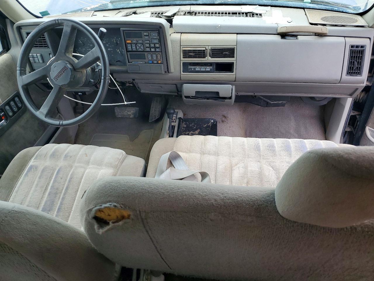 1993 Chevrolet Gmt-400 K2500 Blue vin: 2GCFK29K6P1174397