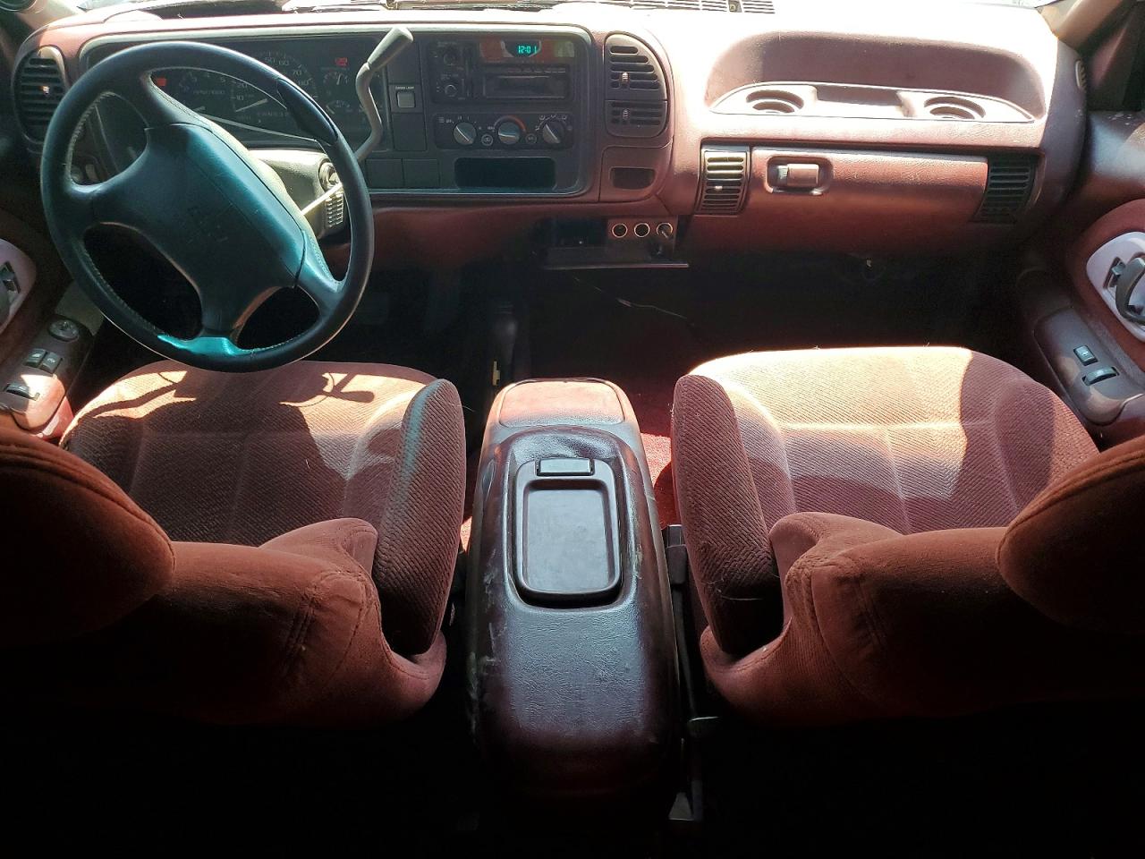 1995 Chevrolet 2500 4x4 White vin: 2GCFK29S1S1151960
