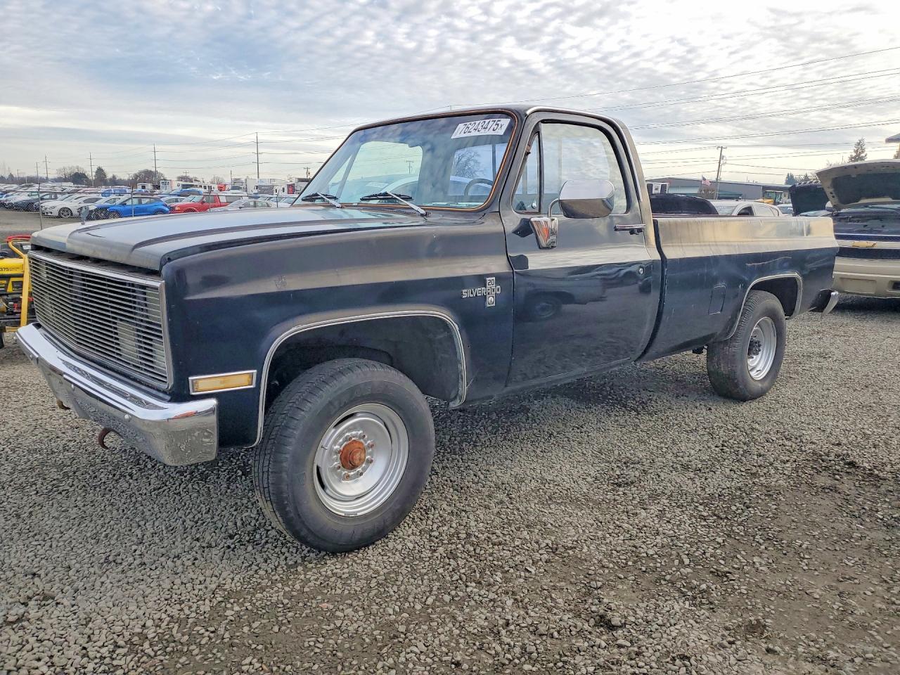 1983 Chevrolet C20 Черный vin: 2GCGC24W0D1164830